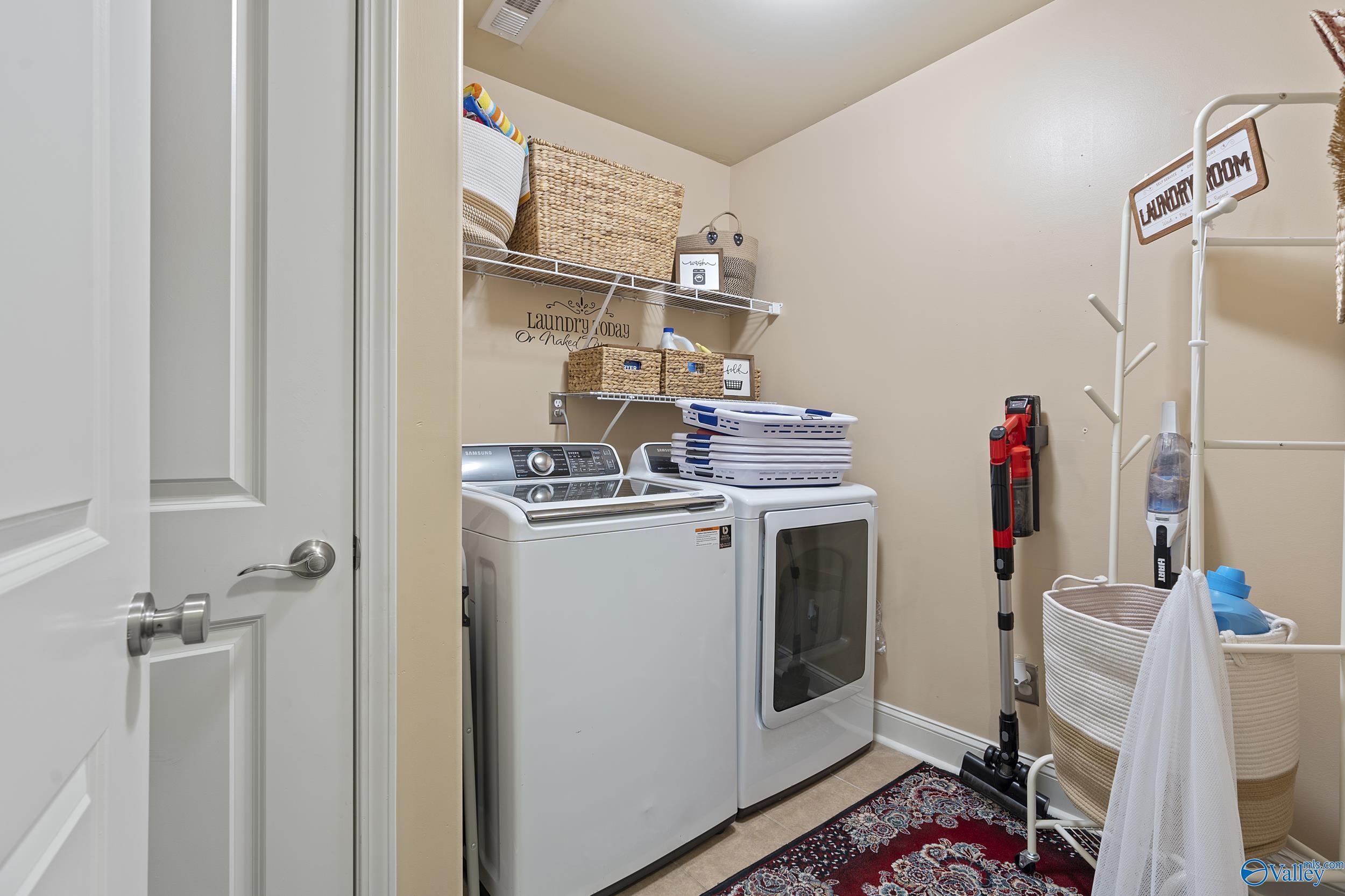 15674 Coach House Court NW