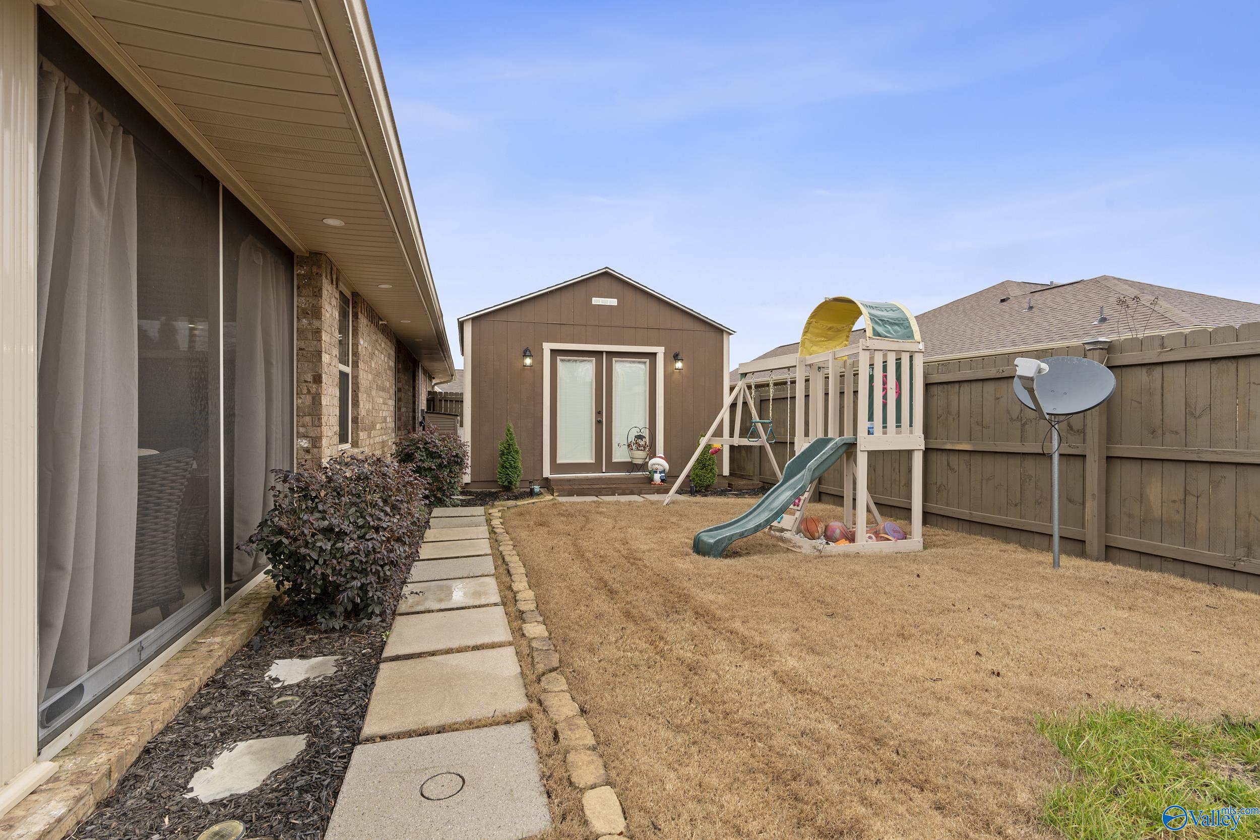 15674 Coach House Court NW