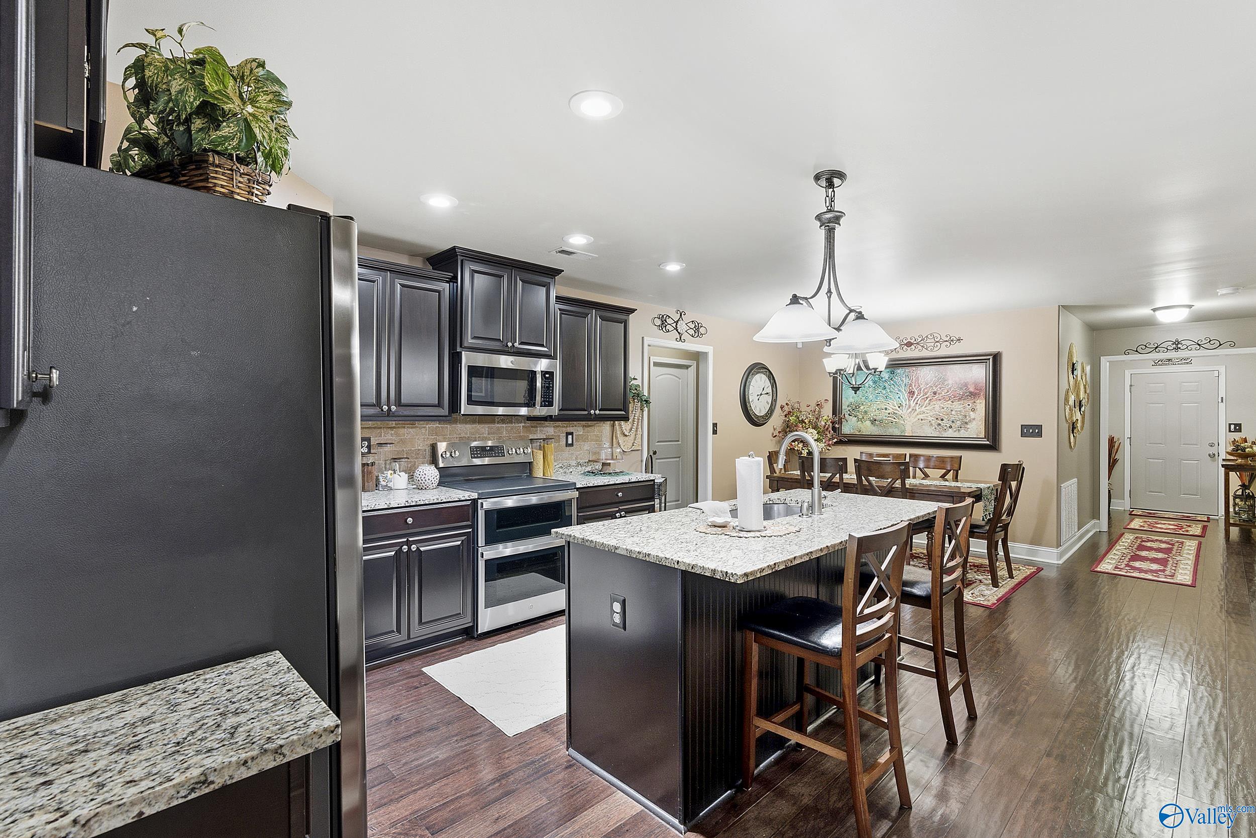 15674 Coach House Court NW