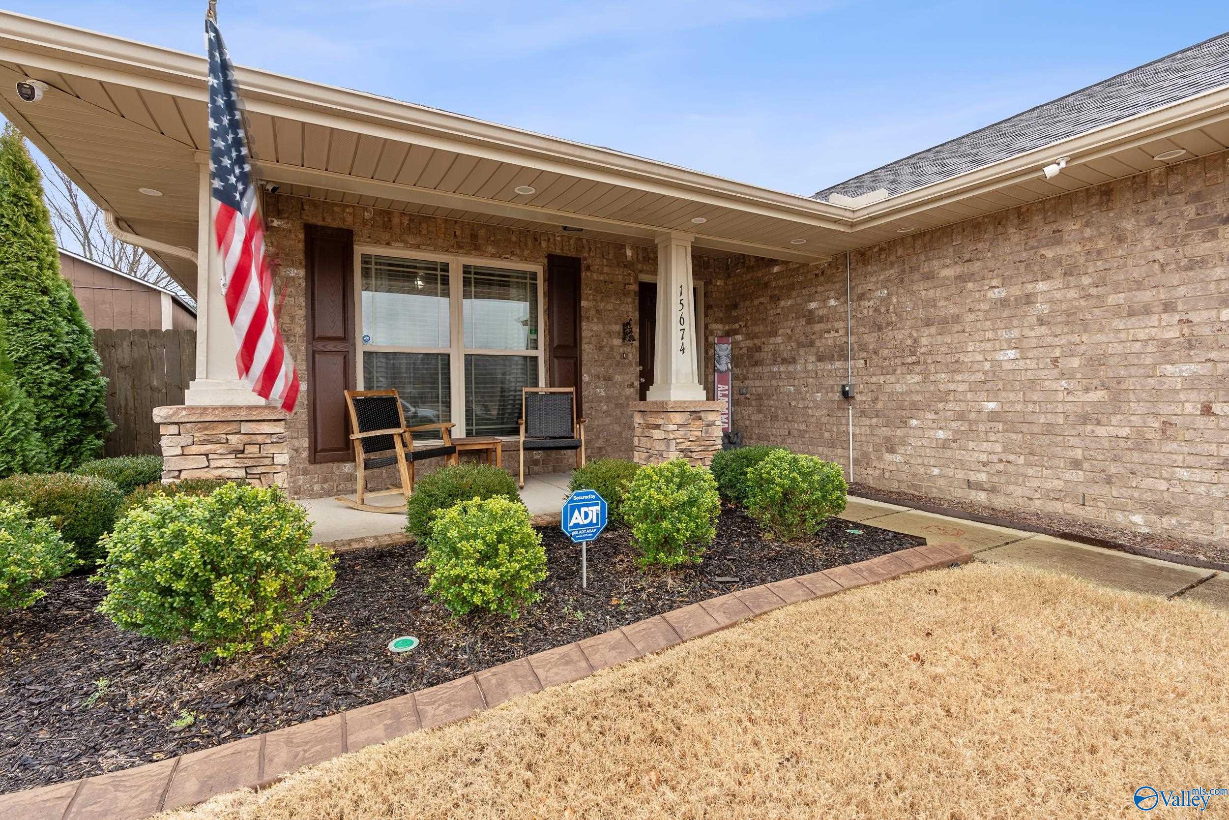 15674 Coach House Court NW