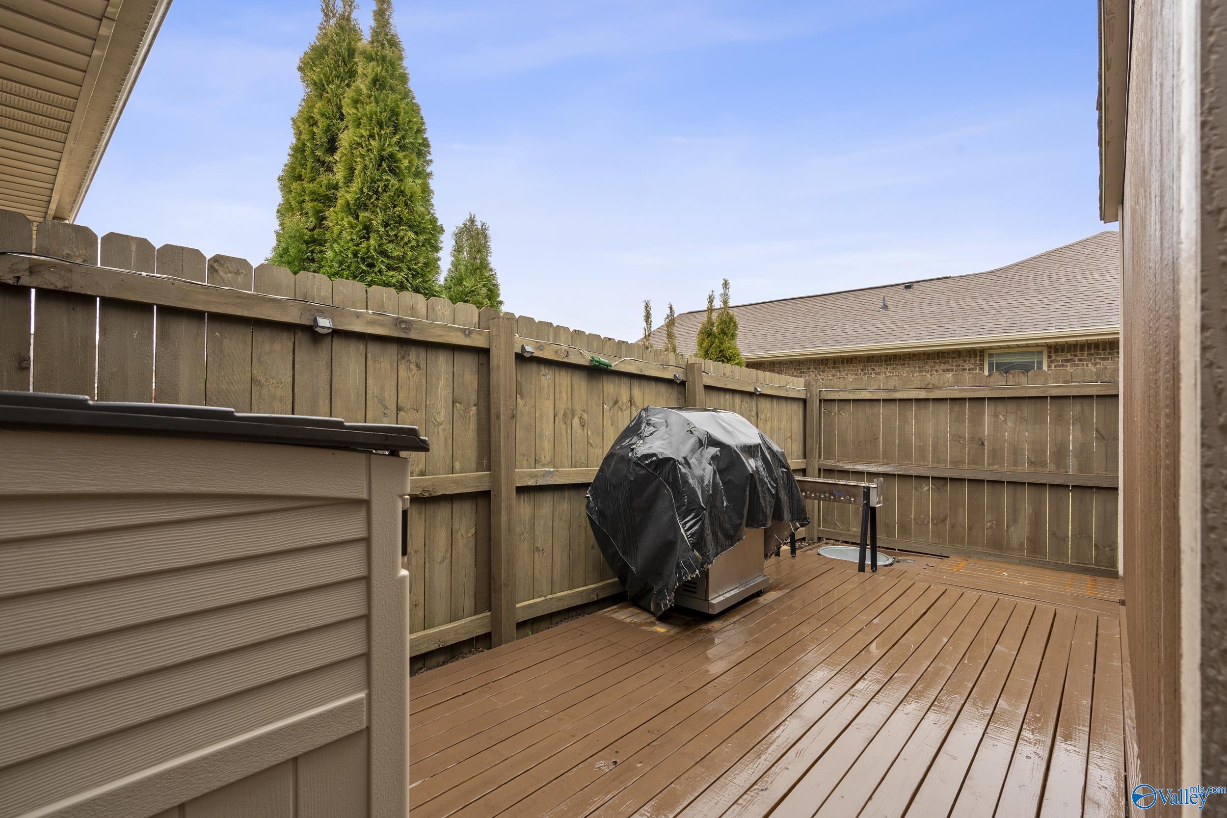 15674 Coach House Court NW