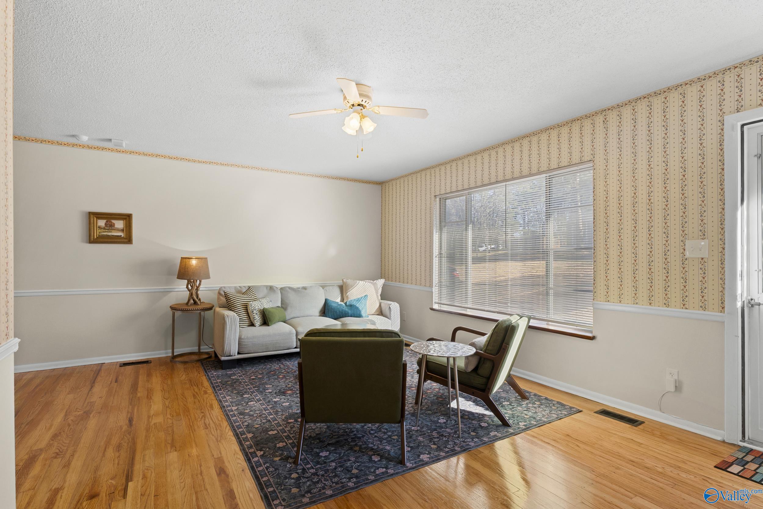 448 N Edgemont Circle