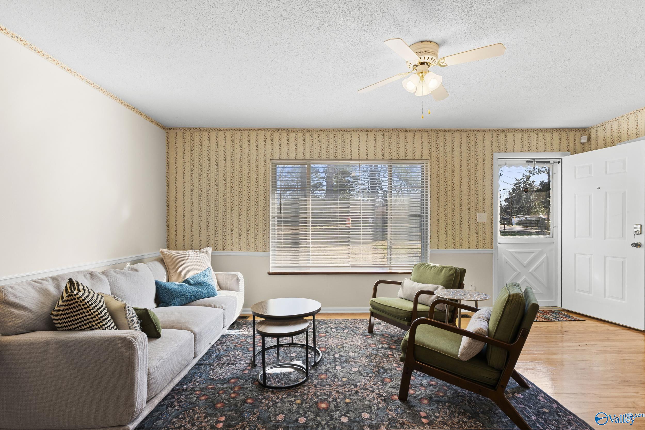 448 N Edgemont Circle