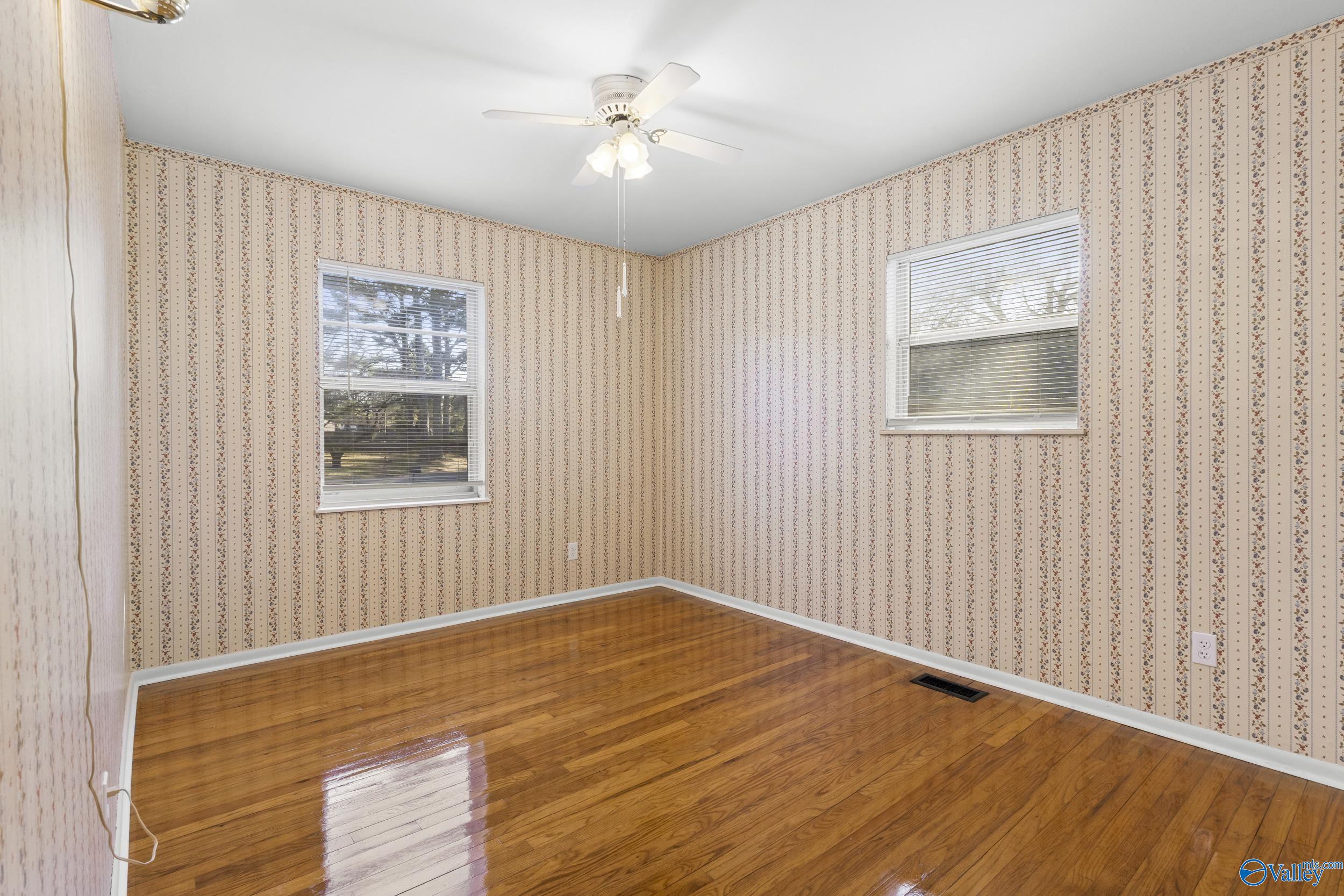 448 N Edgemont Circle