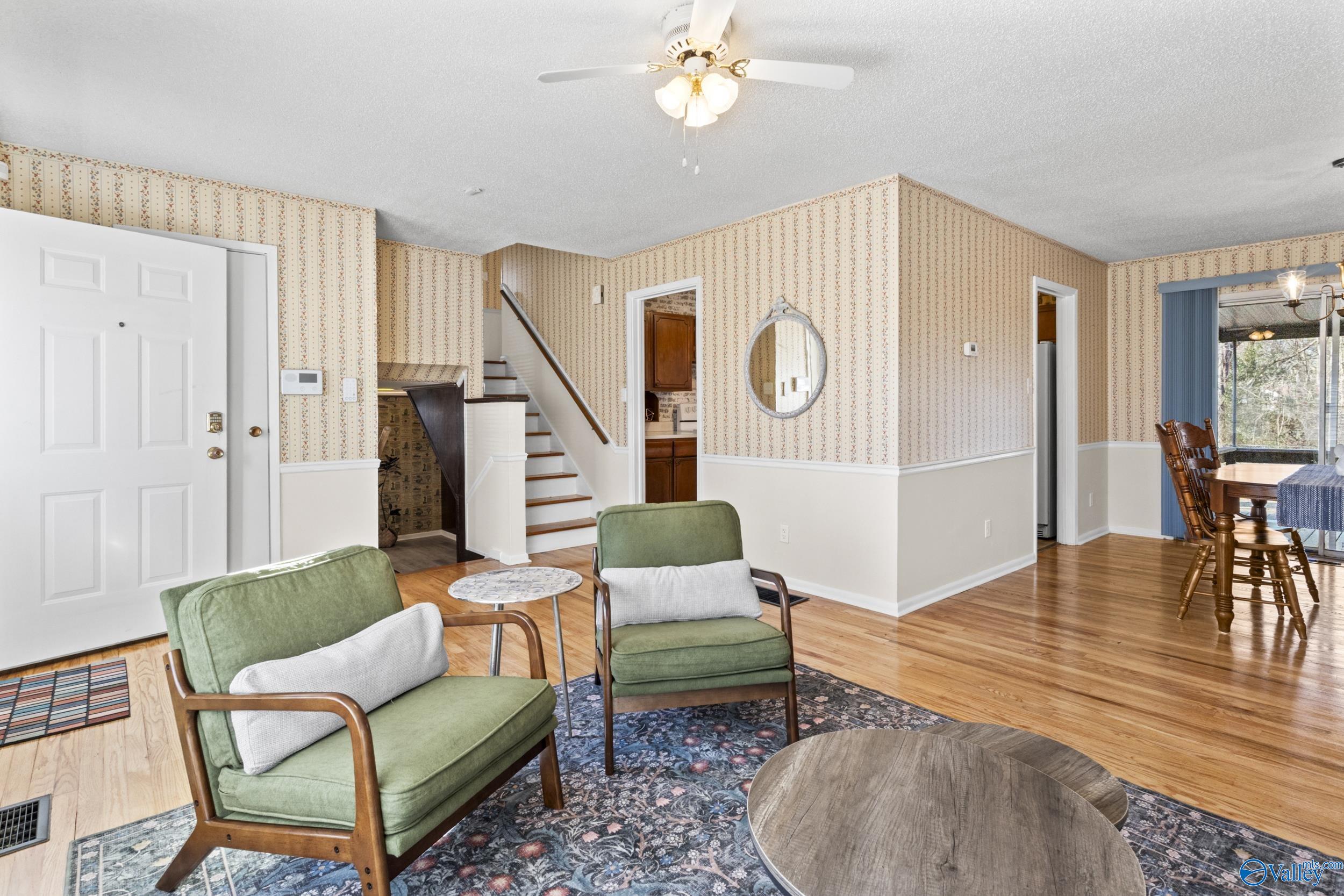 448 N Edgemont Circle