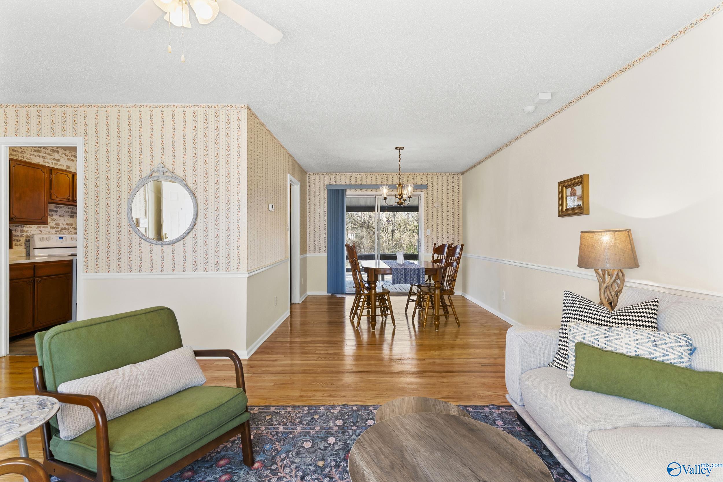 448 N Edgemont Circle