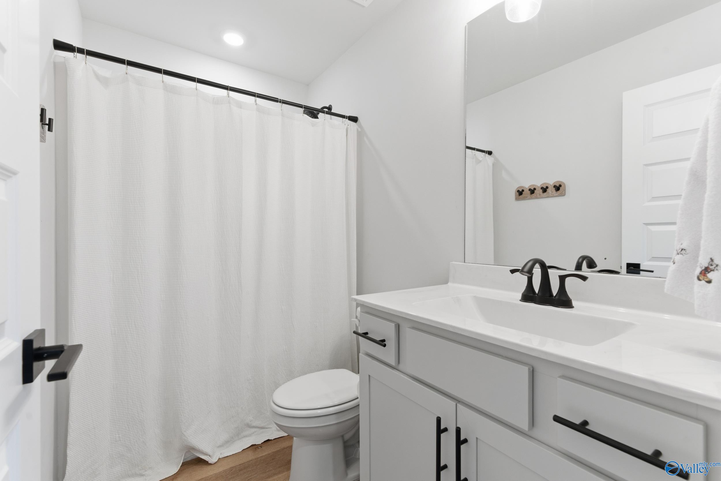 148 Flintridge Drive