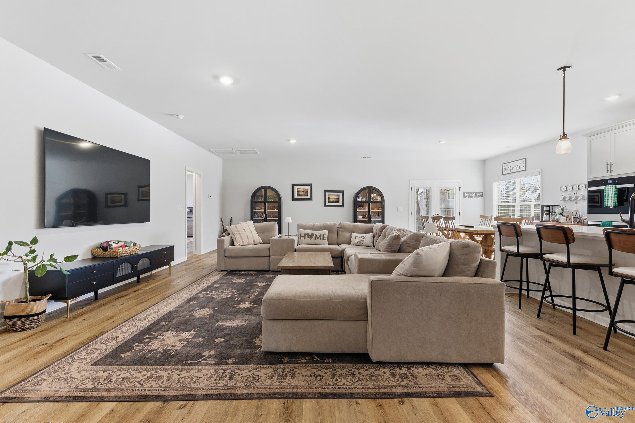 148 Flintridge Drive