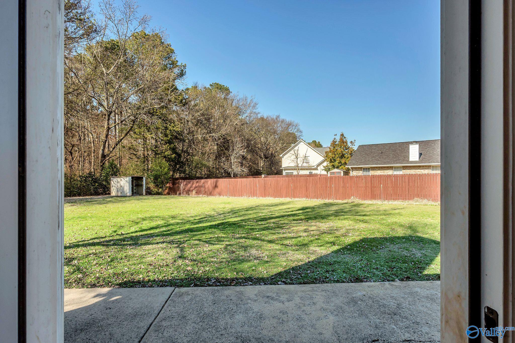 104 Kestrel Court SW