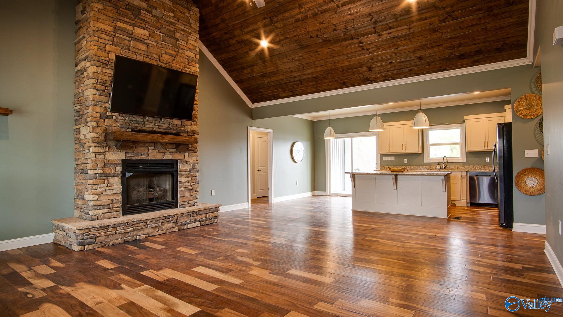 52 Jewel Drive