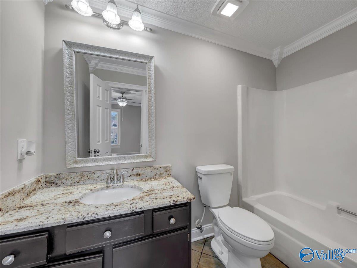 126 Cresent Circle