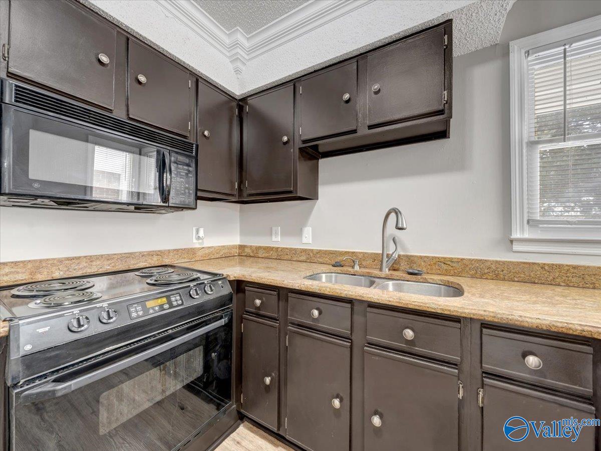 126 Cresent Circle