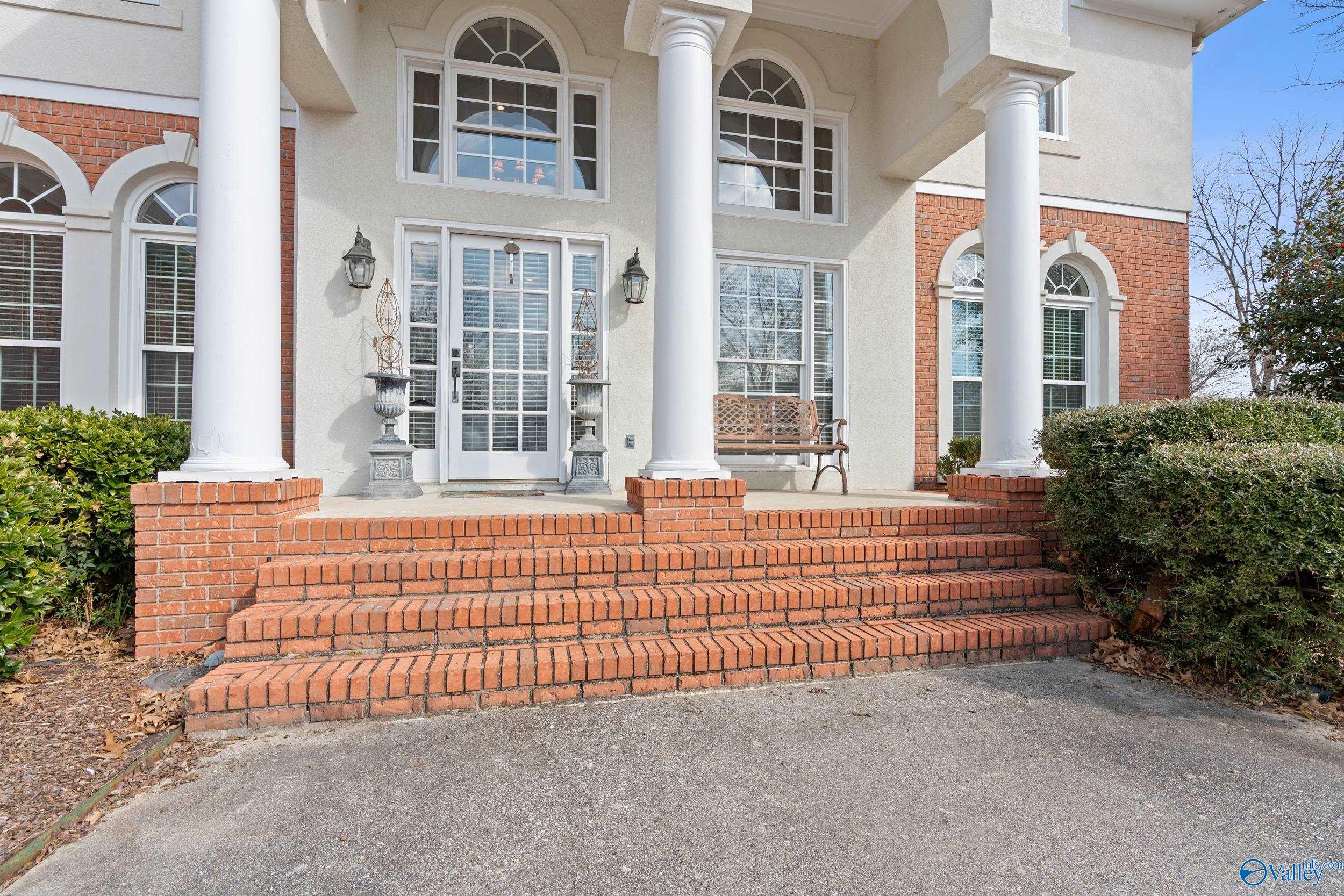 3000 Davenport Drive SE