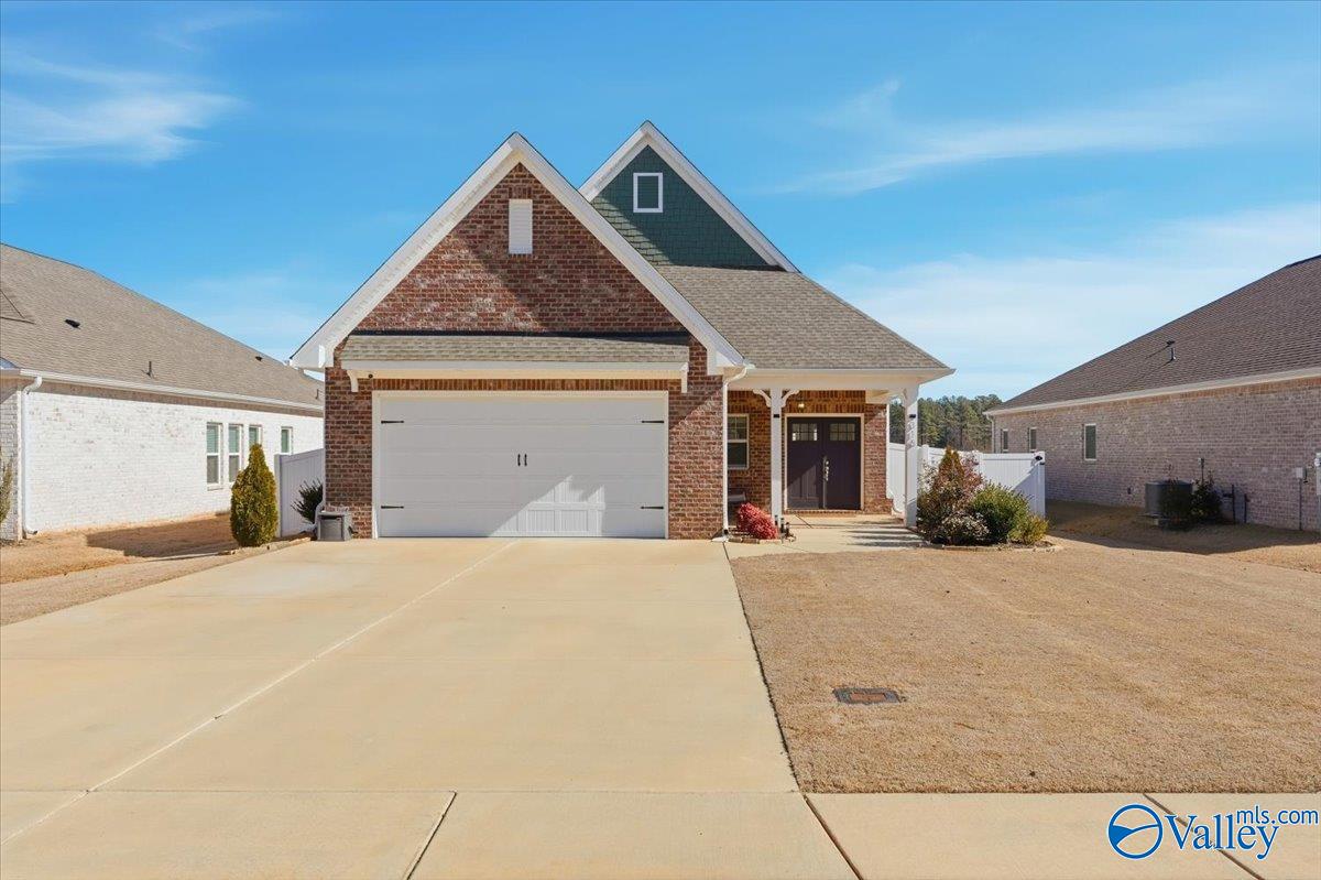316 Shadow Court SW