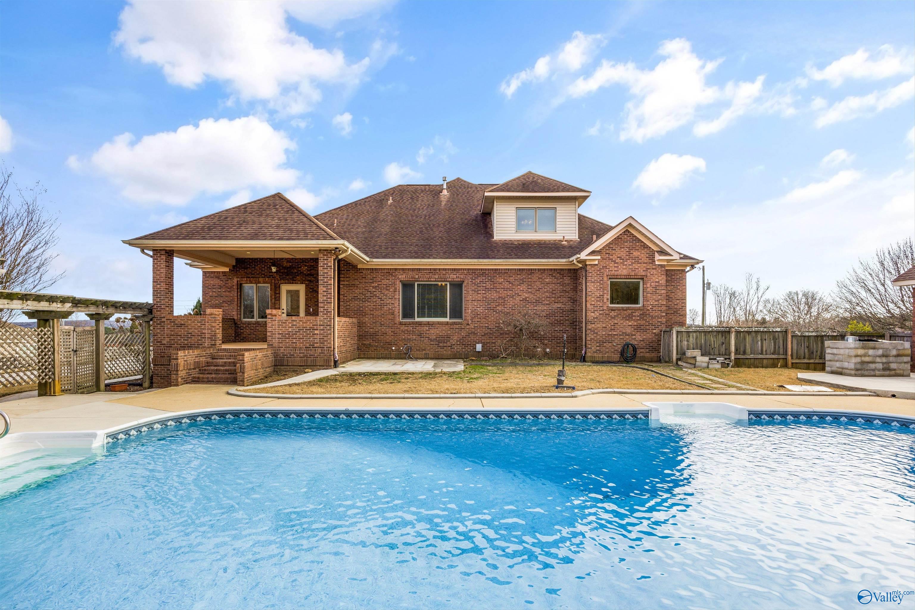 204 Timber Oak Road