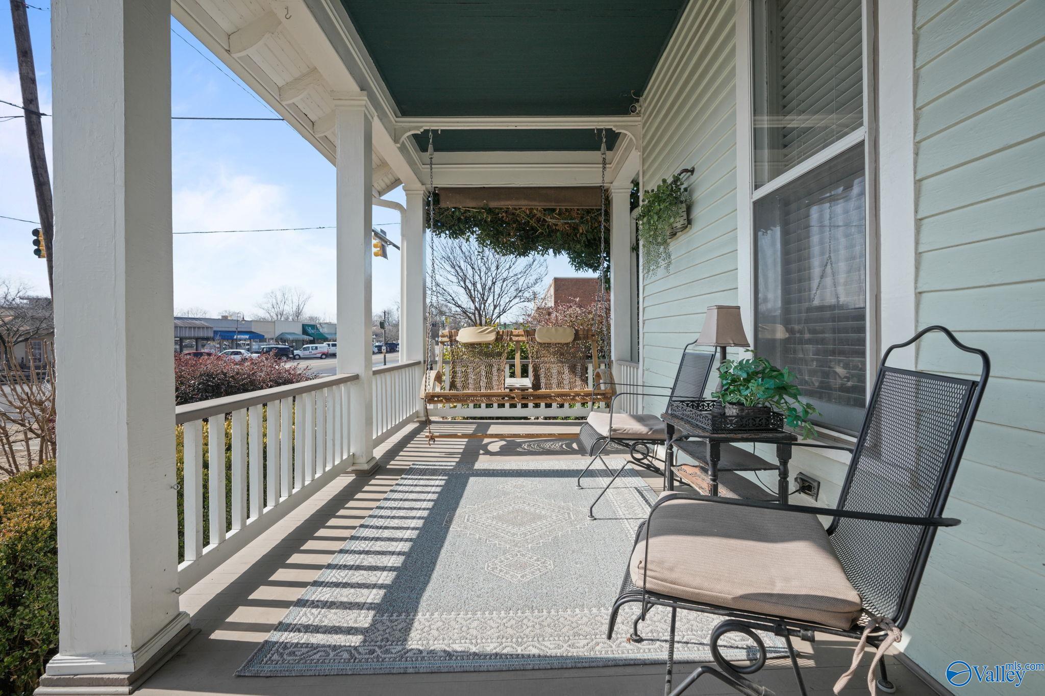 801 Pratt Avenue NE