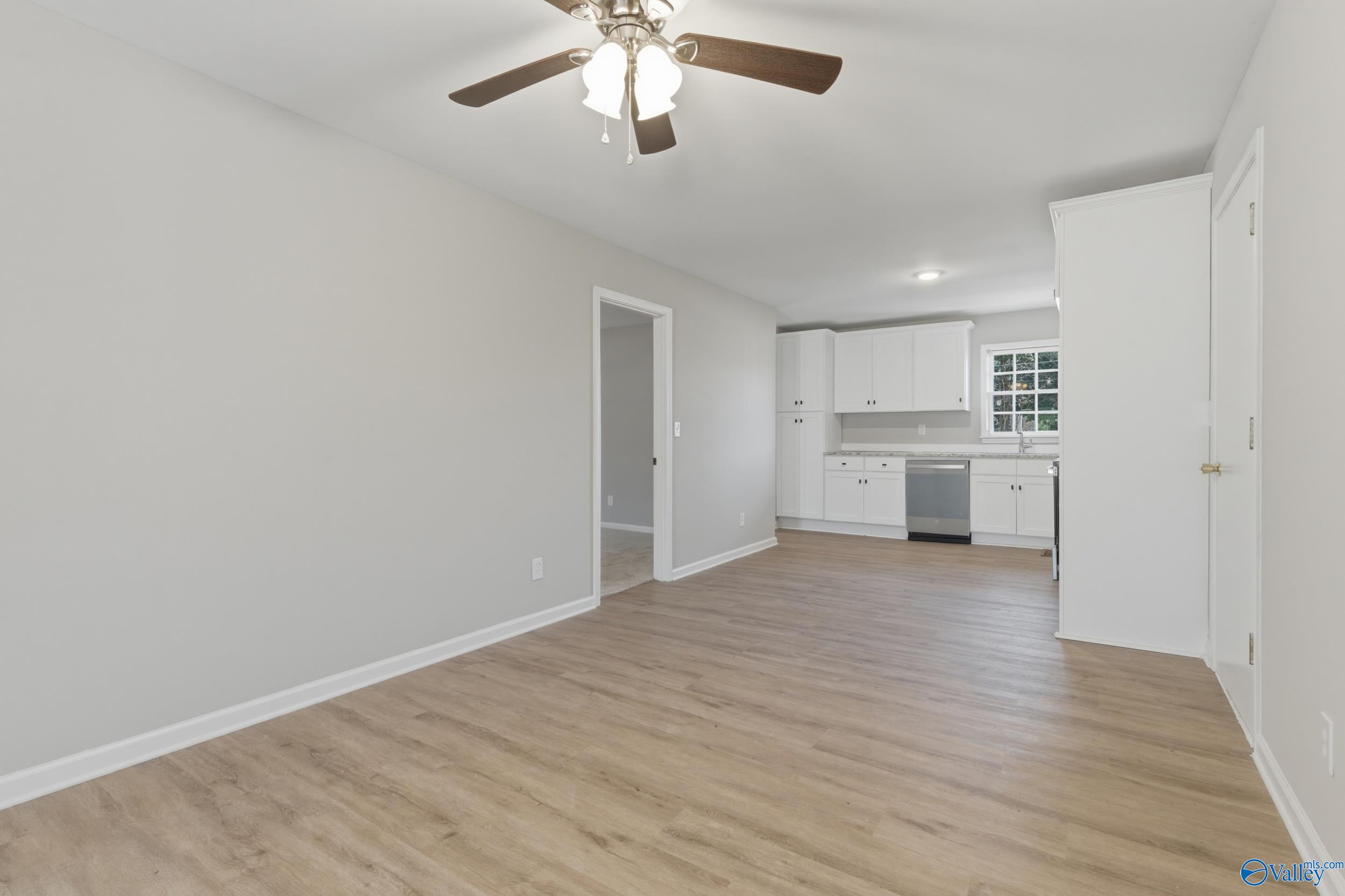 301 Holloway Street NW