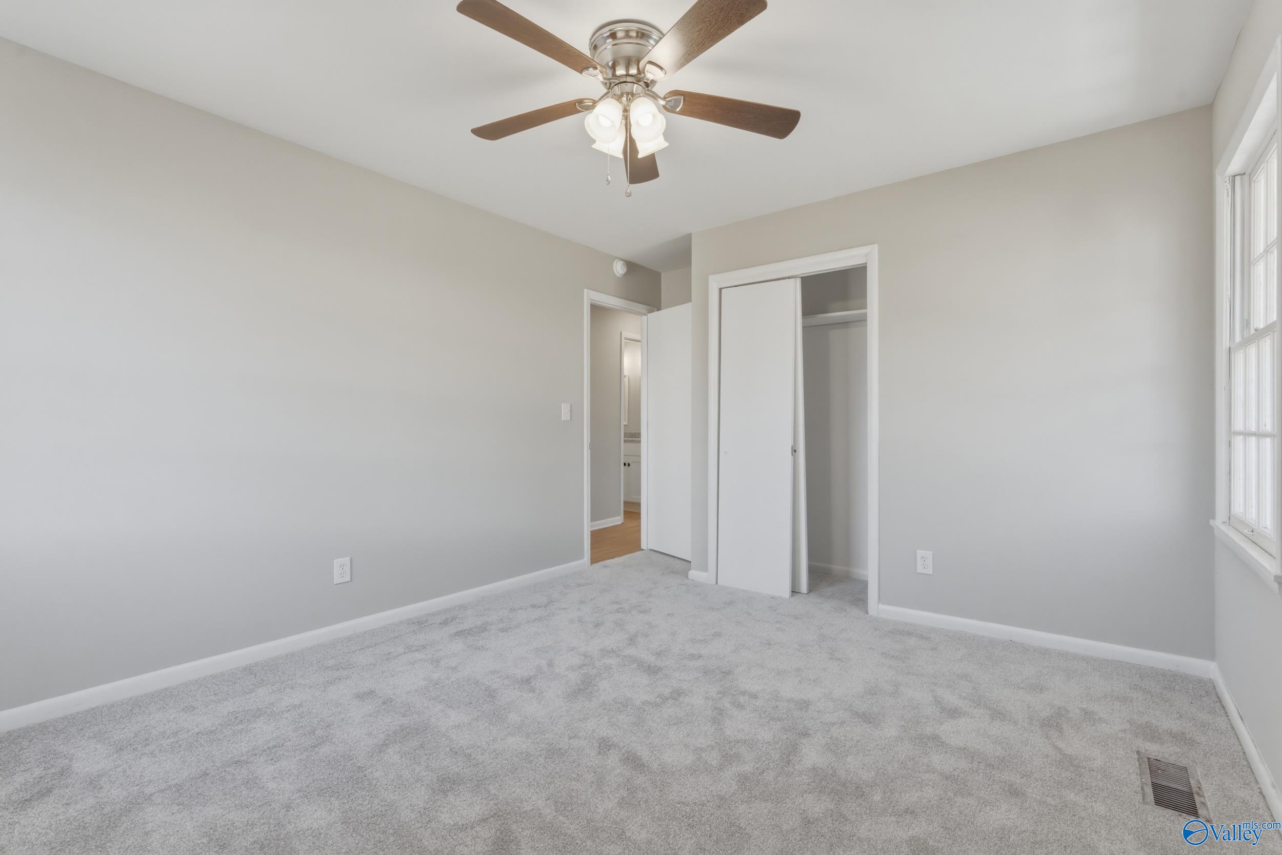 301 Holloway Street NW