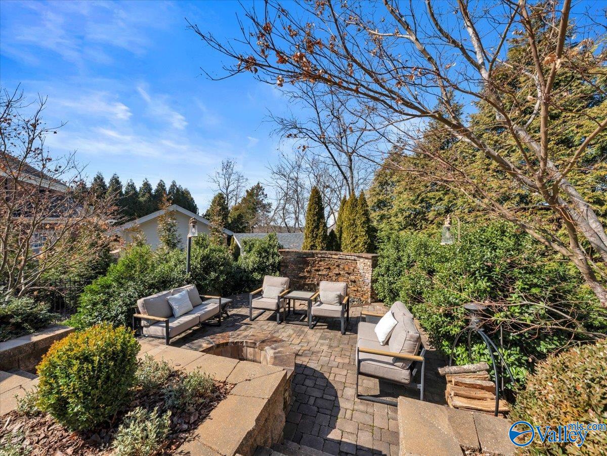 310 Cliftworth Place