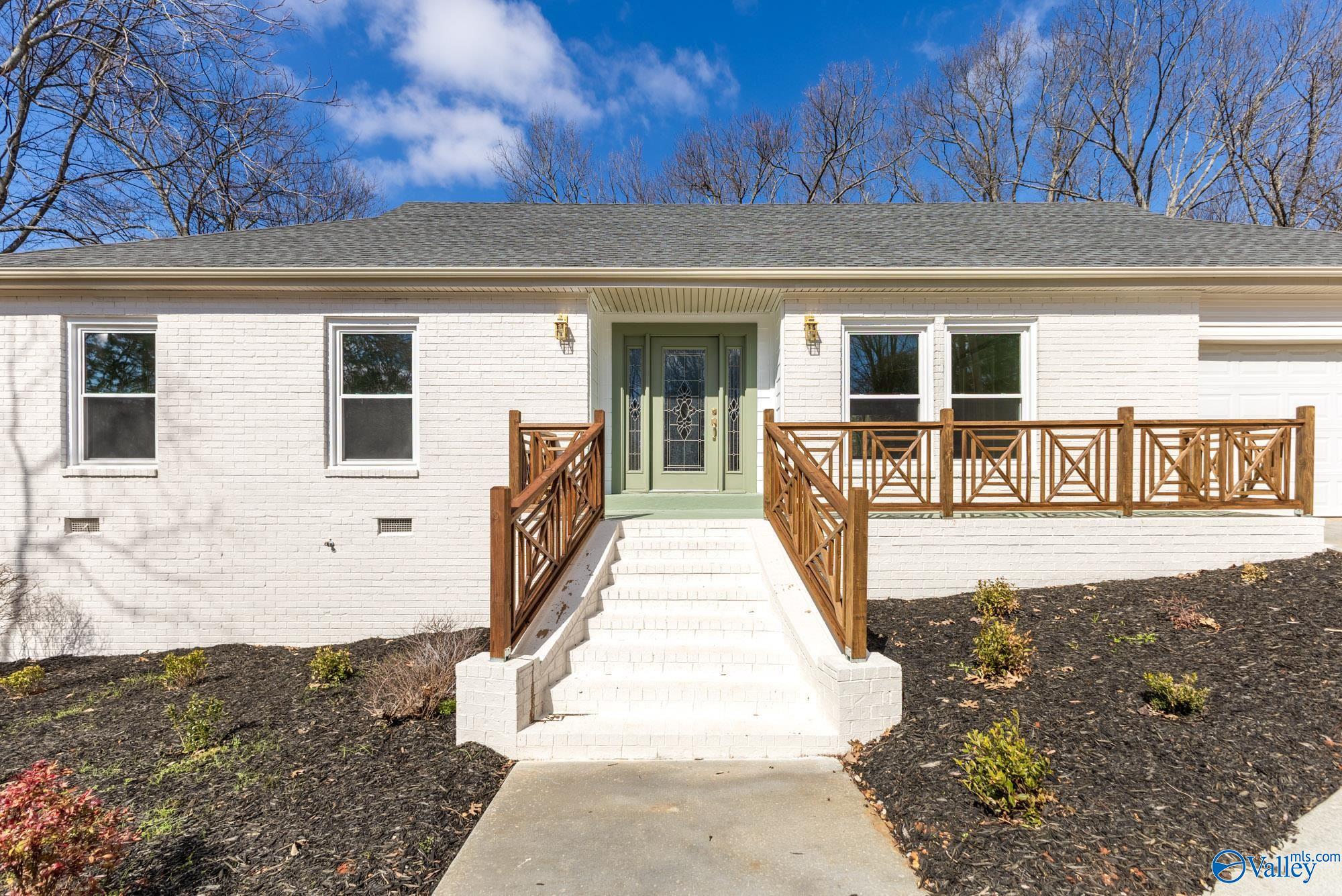 2405 NE Bankhead Parkway NE