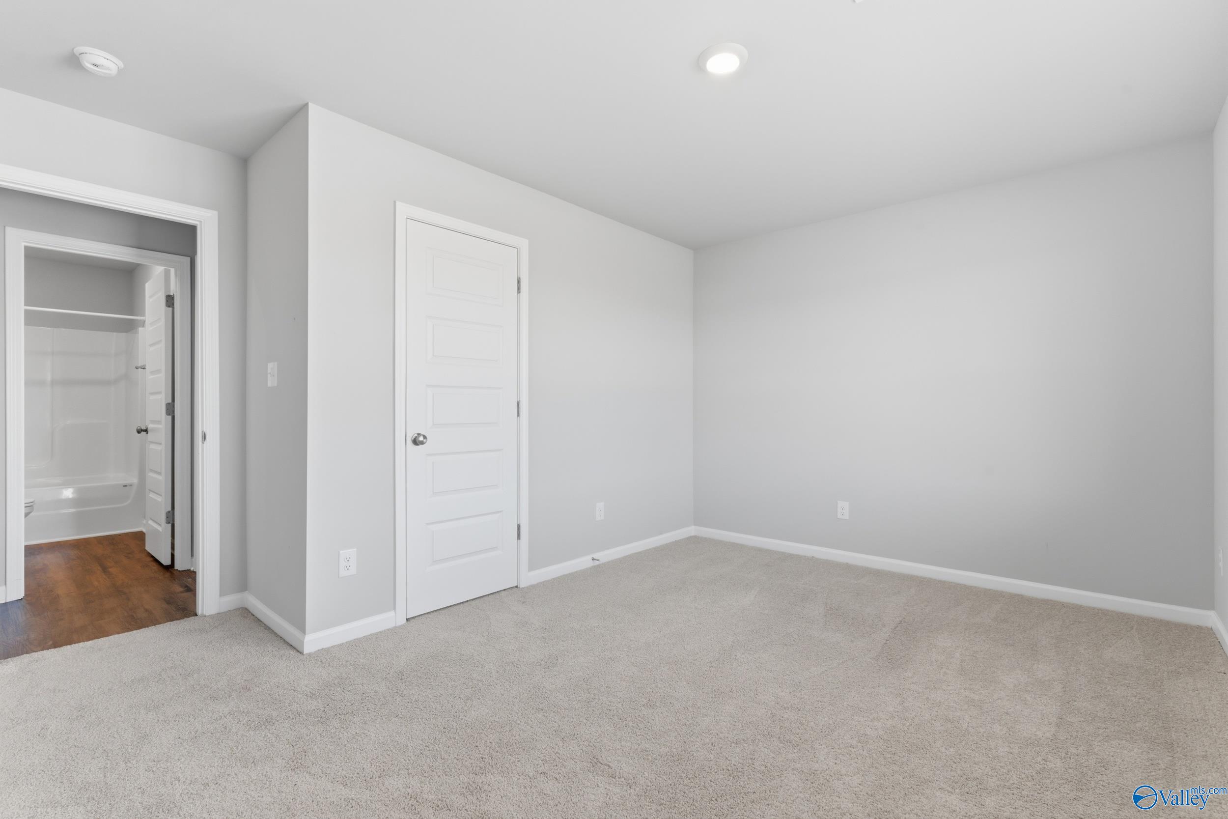 106 Jerrie Lynn Boulevard