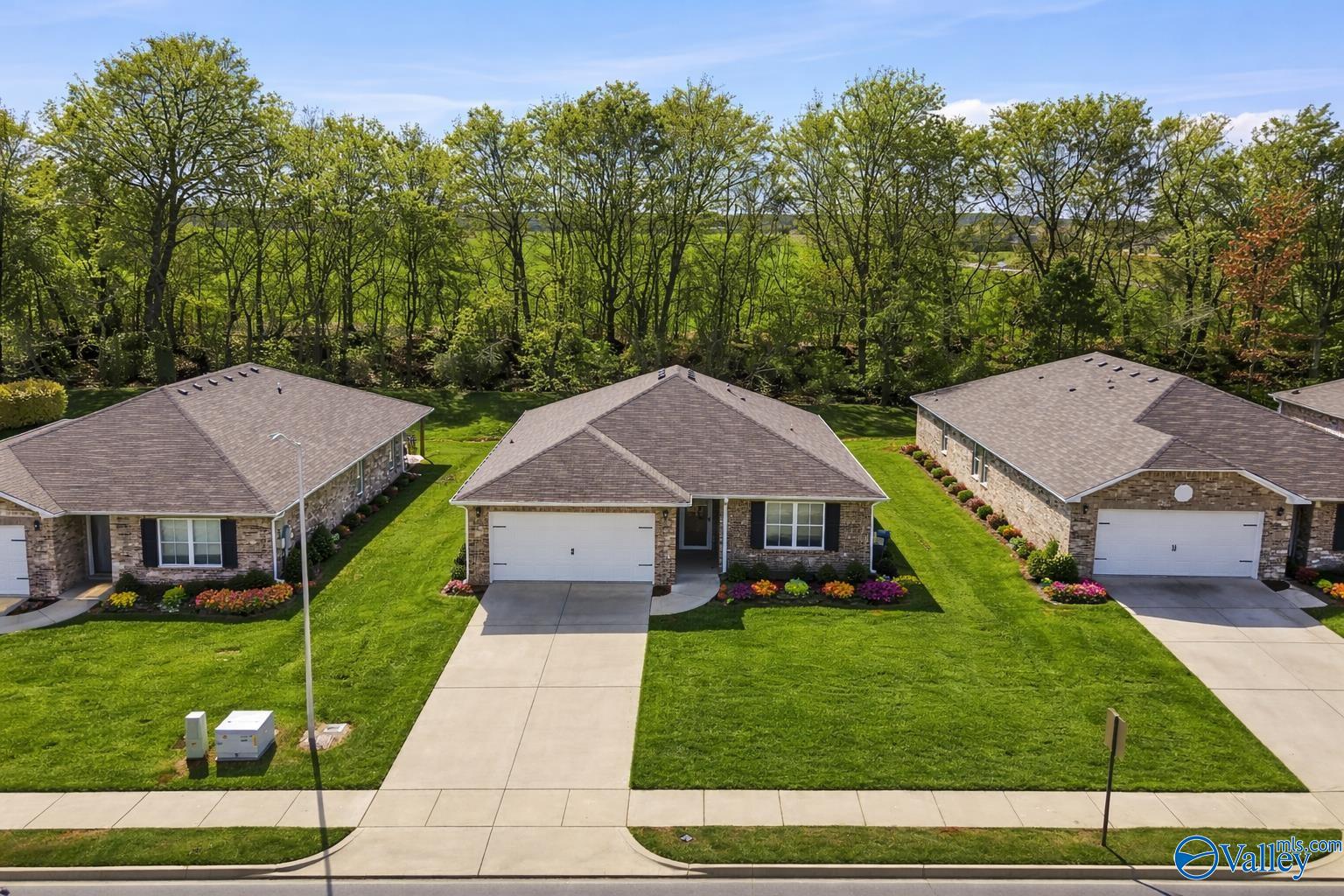 106 Jerrie Lynn Boulevard