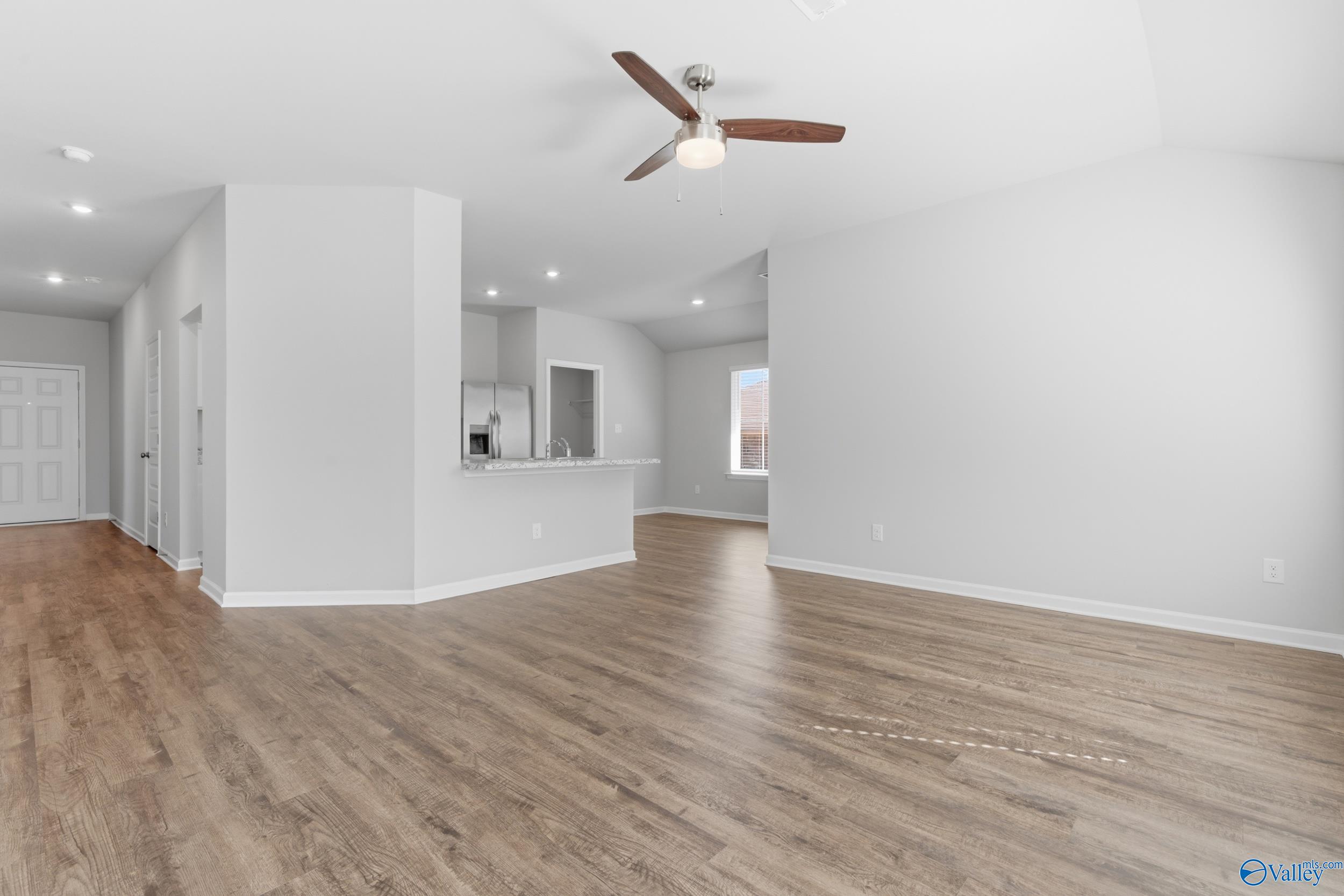 106 Jerrie Lynn Boulevard