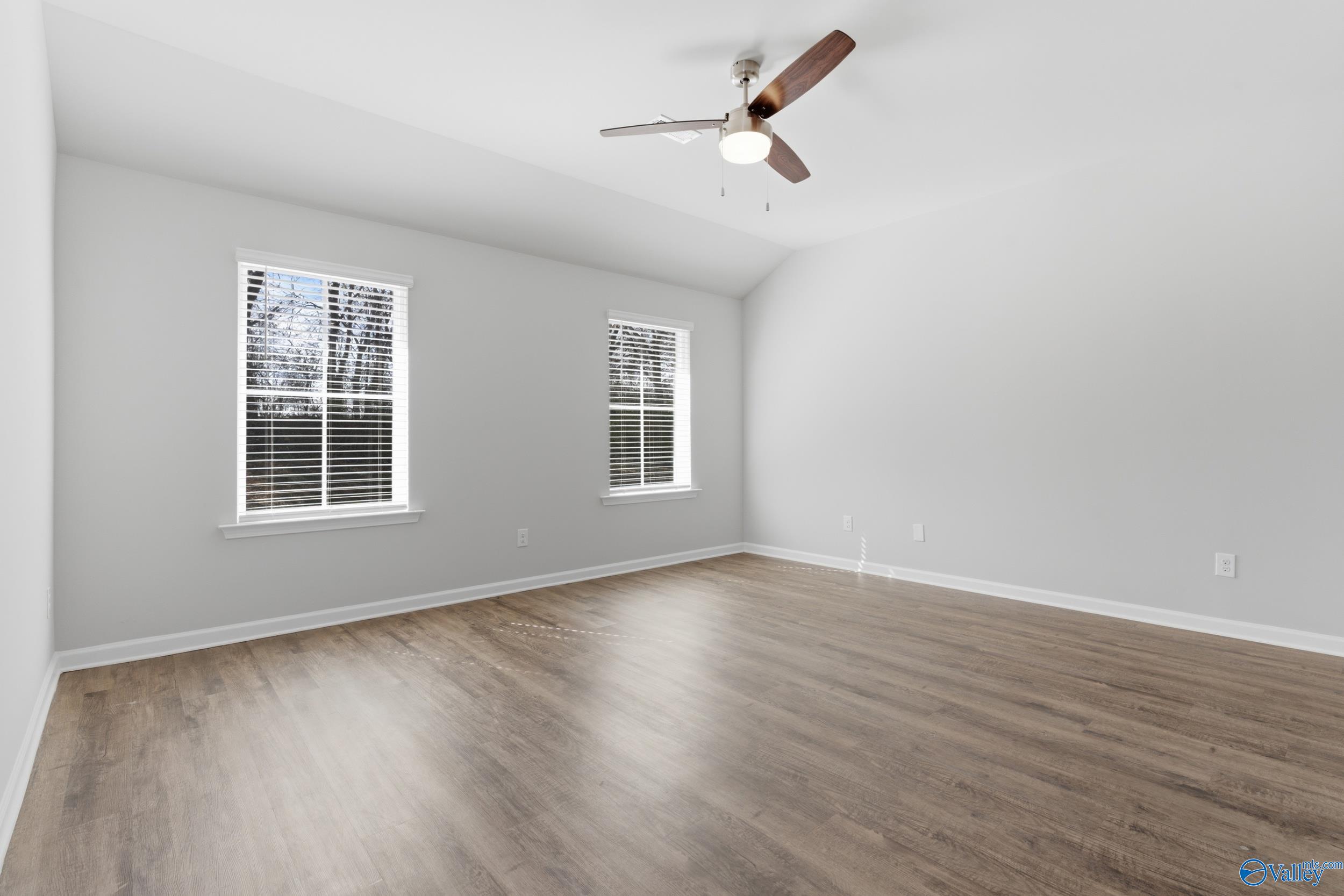 106 Jerrie Lynn Boulevard