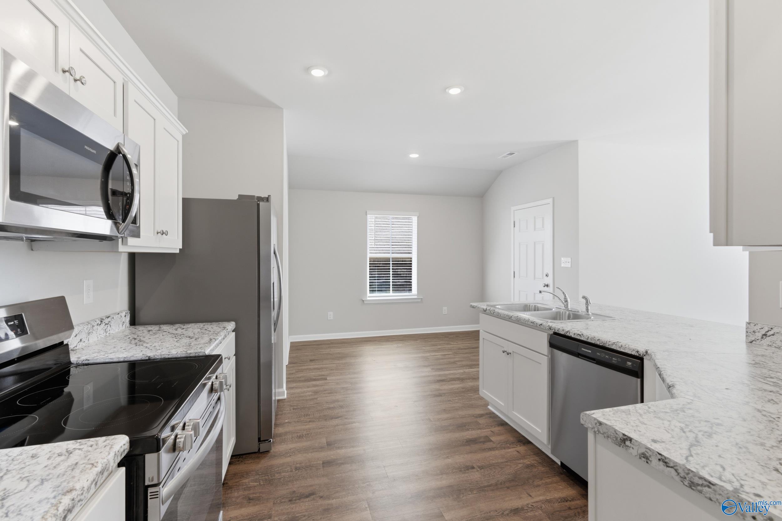 106 Jerrie Lynn Boulevard