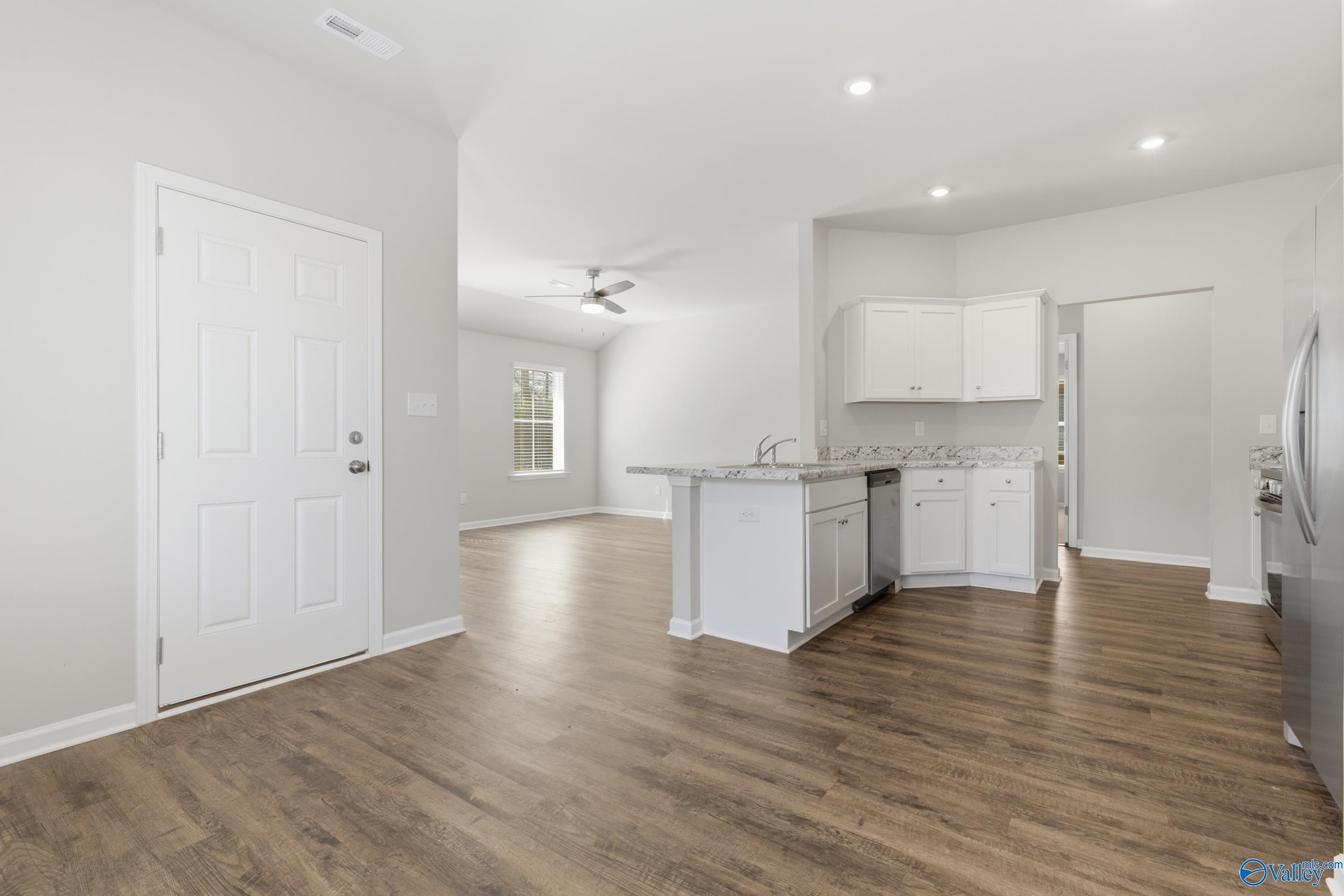 106 Jerrie Lynn Boulevard