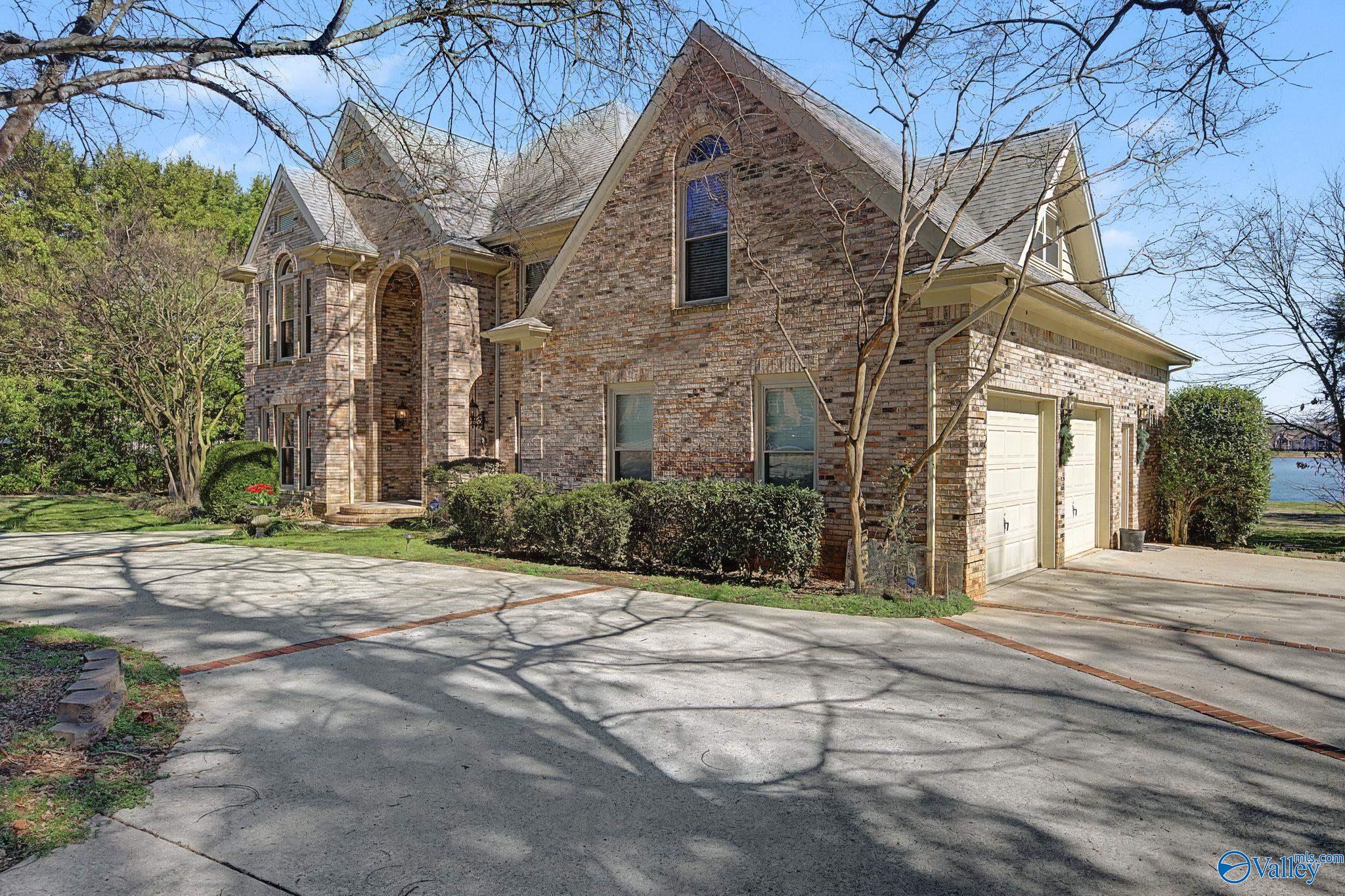 104 Betts Spring Drive