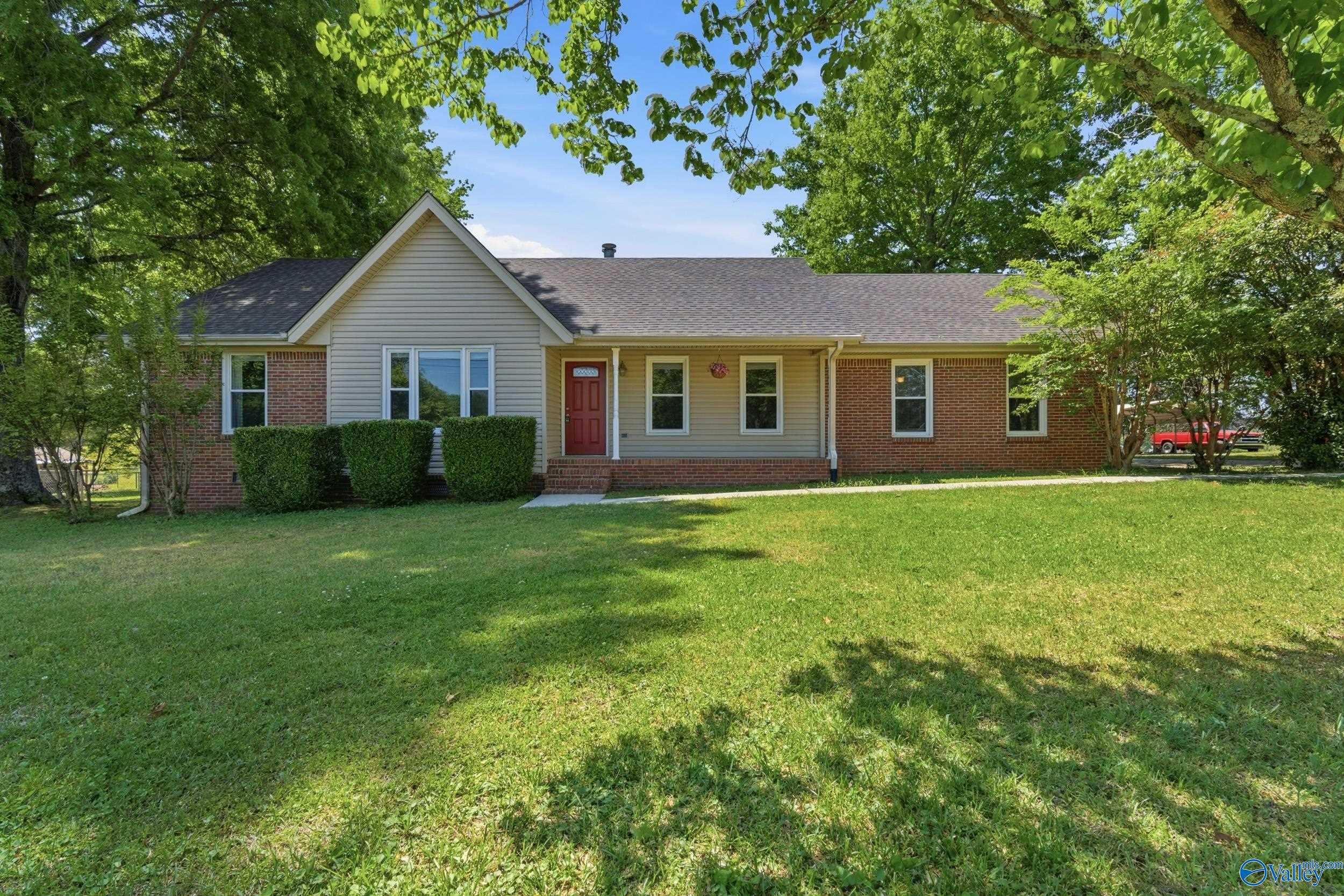 104 Hilaryleigh Drive