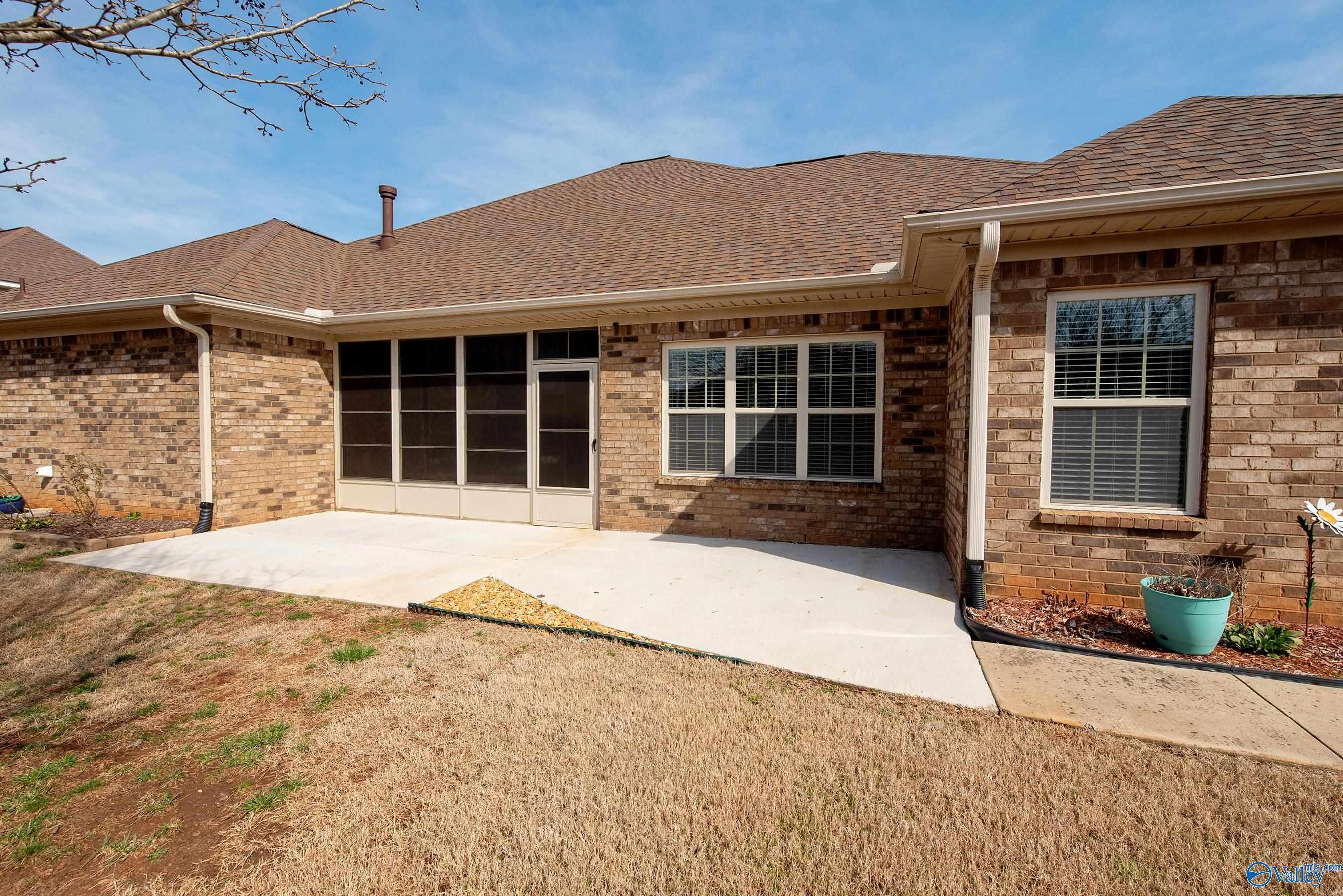 122 Sage Willow Drive SW