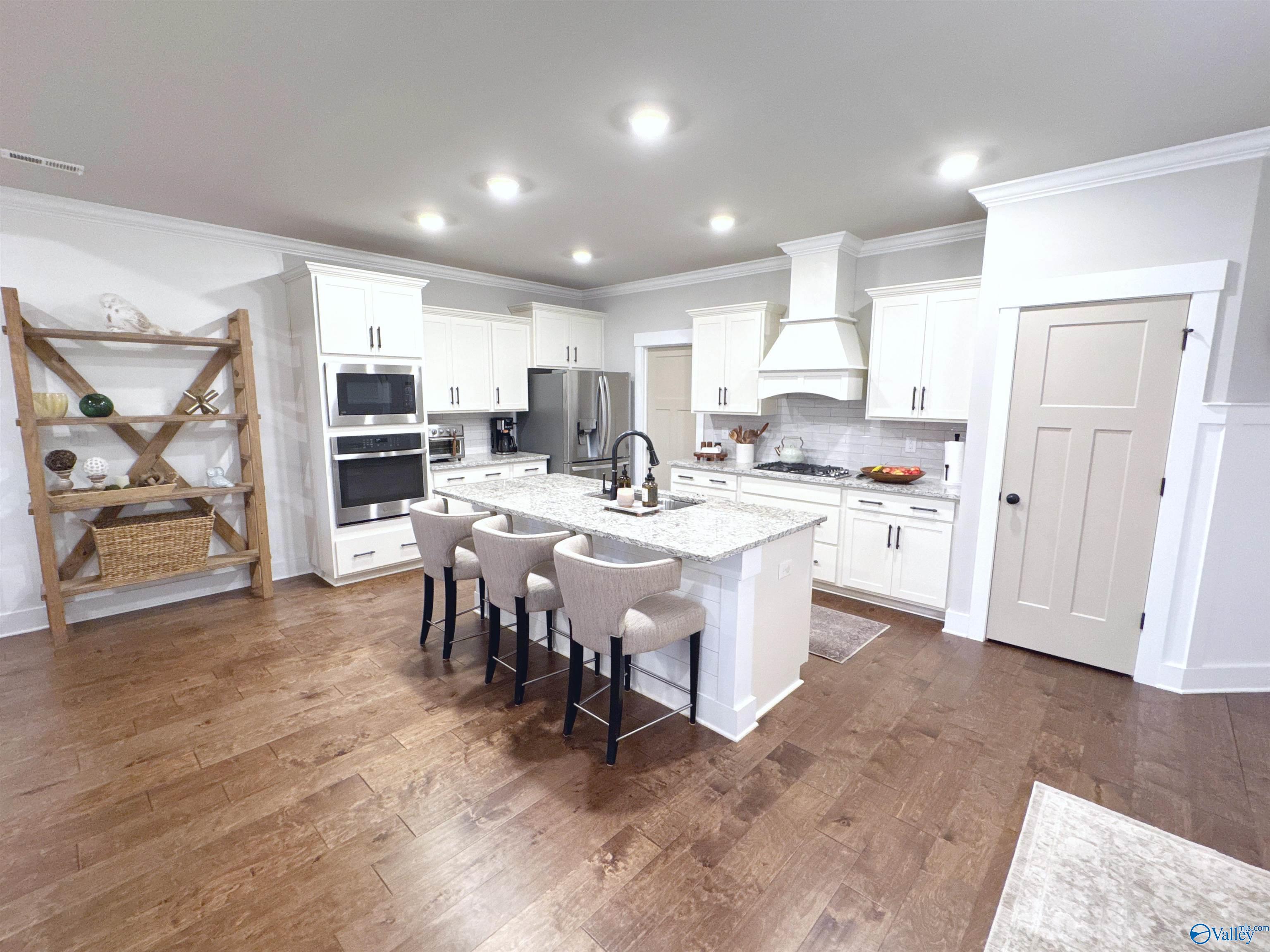 436 Ripple Lake Drive SW