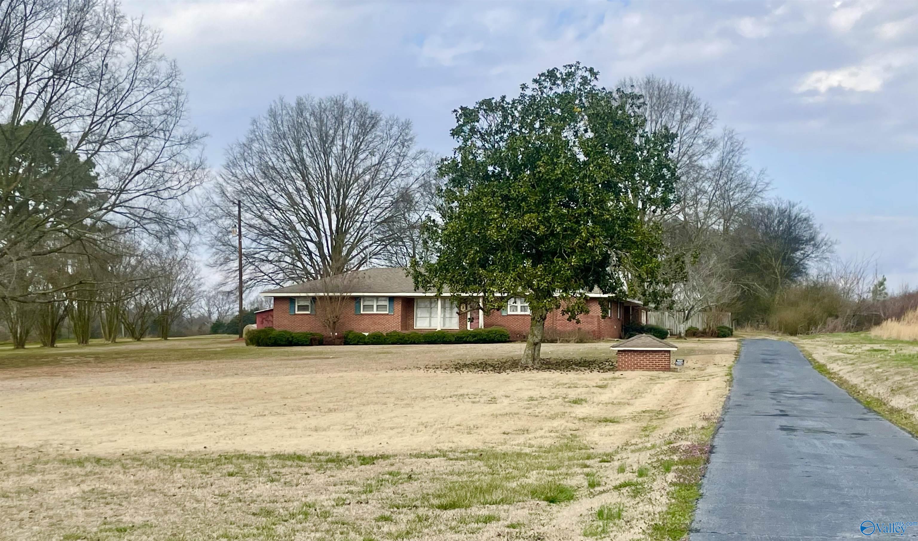 2797 County Road 136