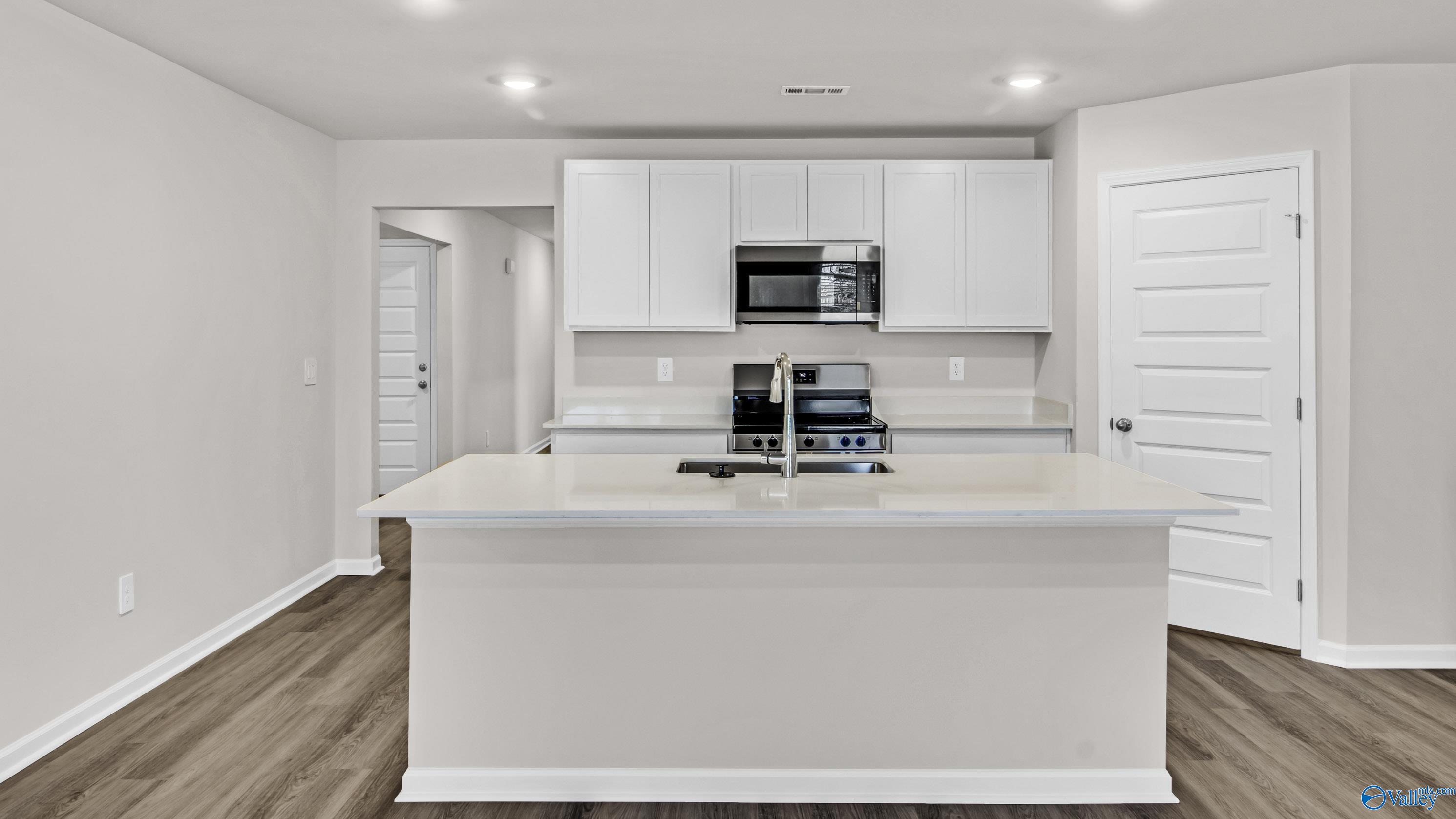 9916 Sequoyah Cove Drive SE