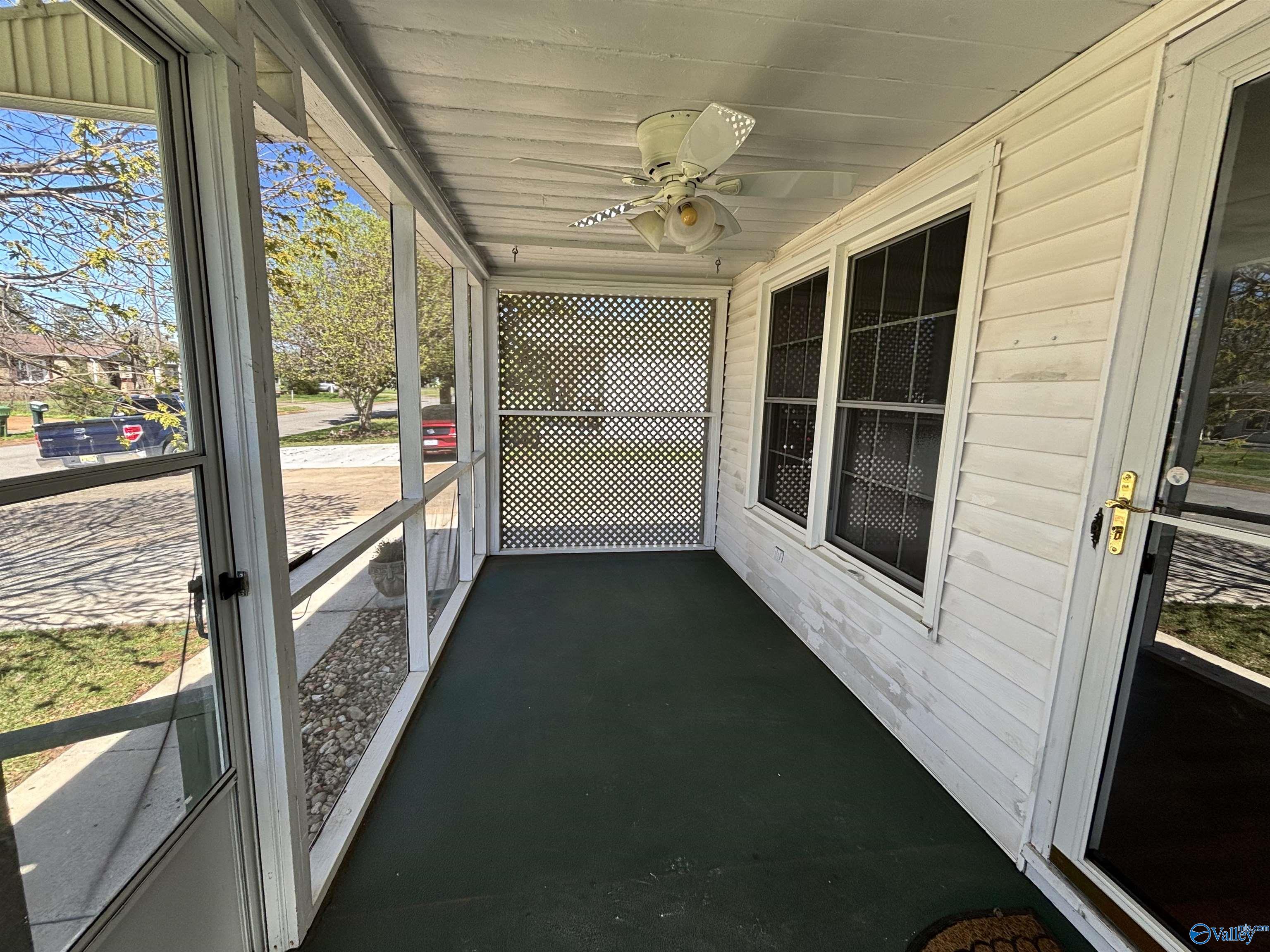 3109 Hillsboro Road SW