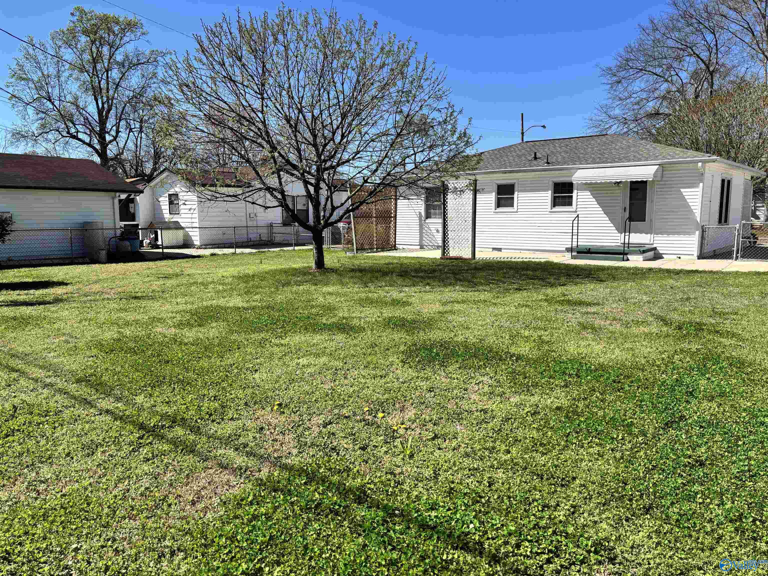 3109 Hillsboro Road SW