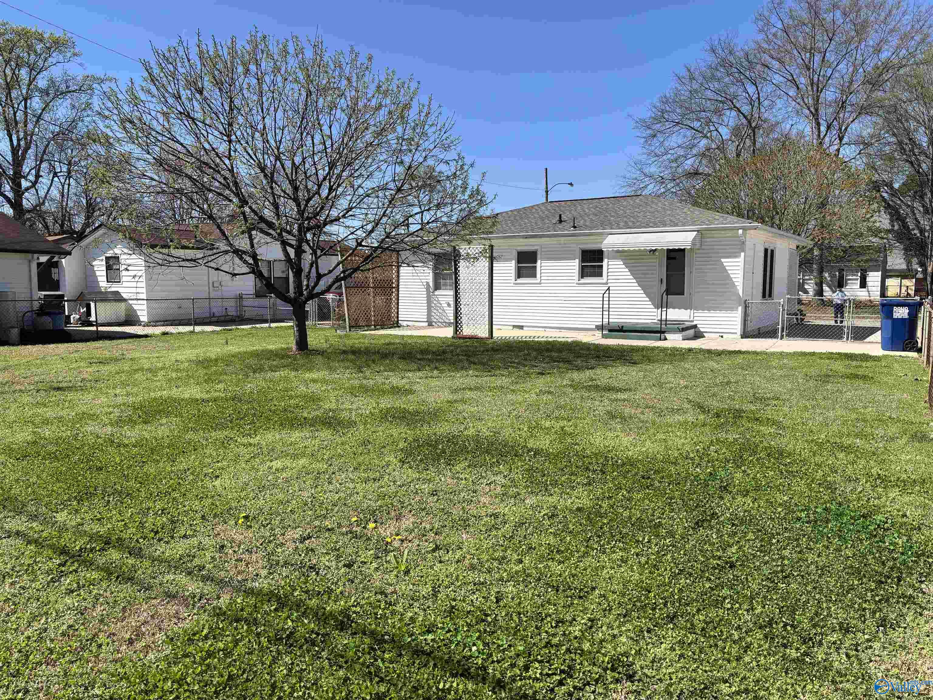 3109 Hillsboro Road SW