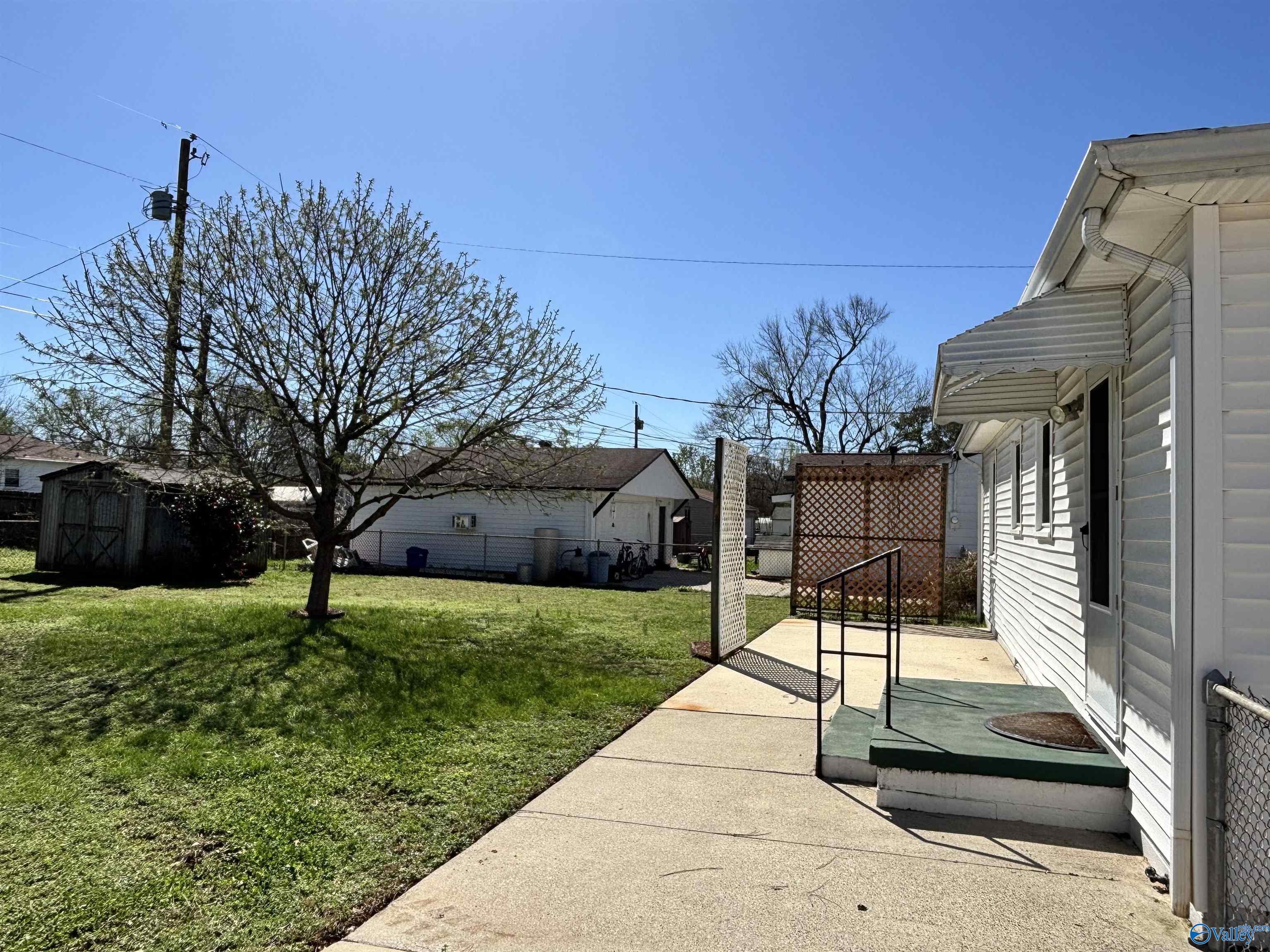 3109 Hillsboro Road SW