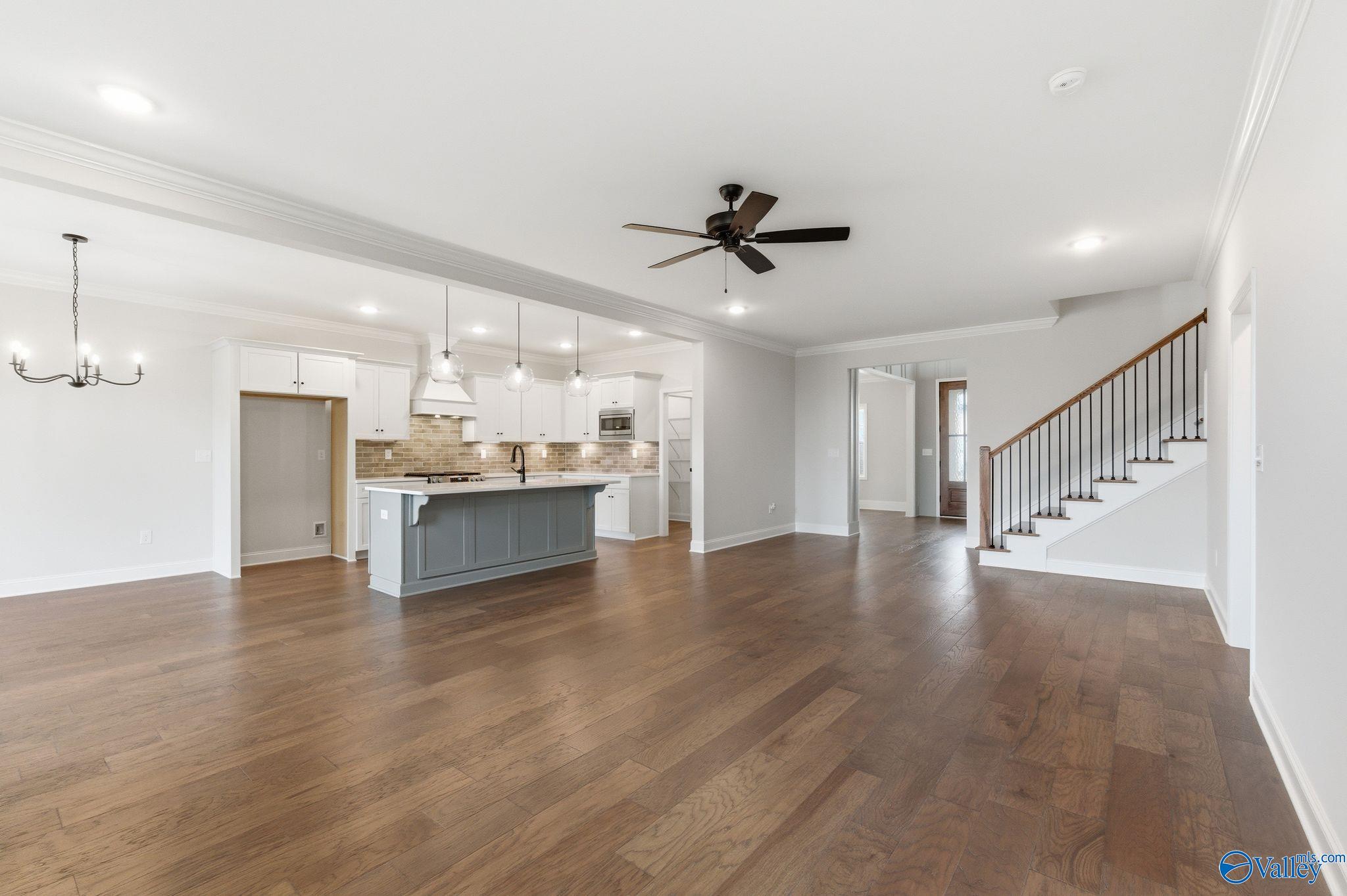 6 Flannery Court