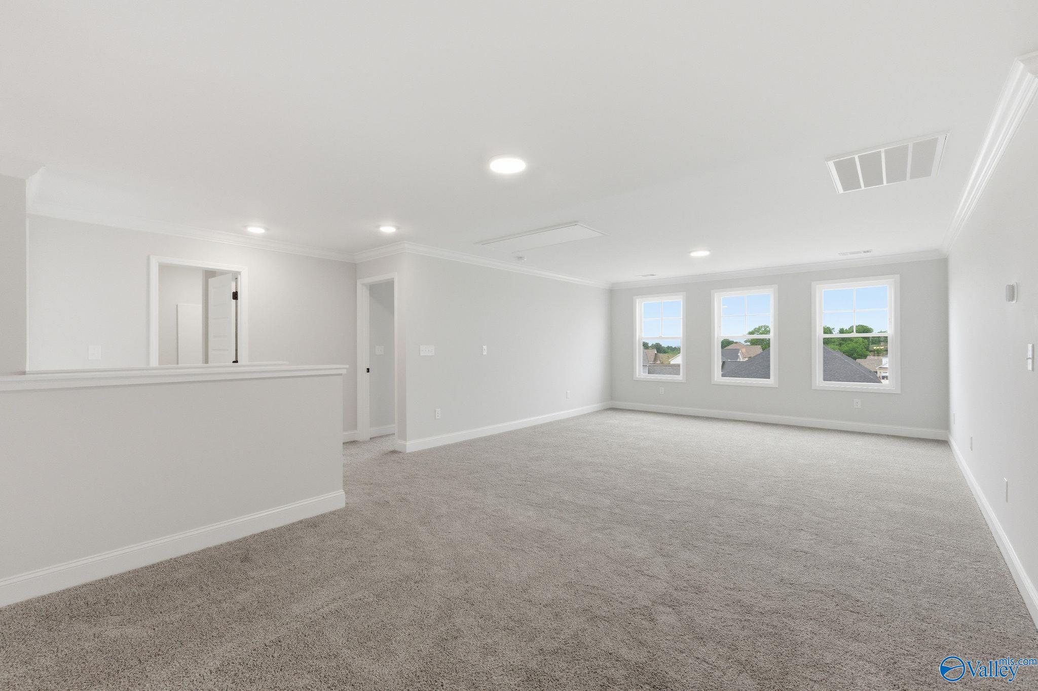 6 Flannery Court