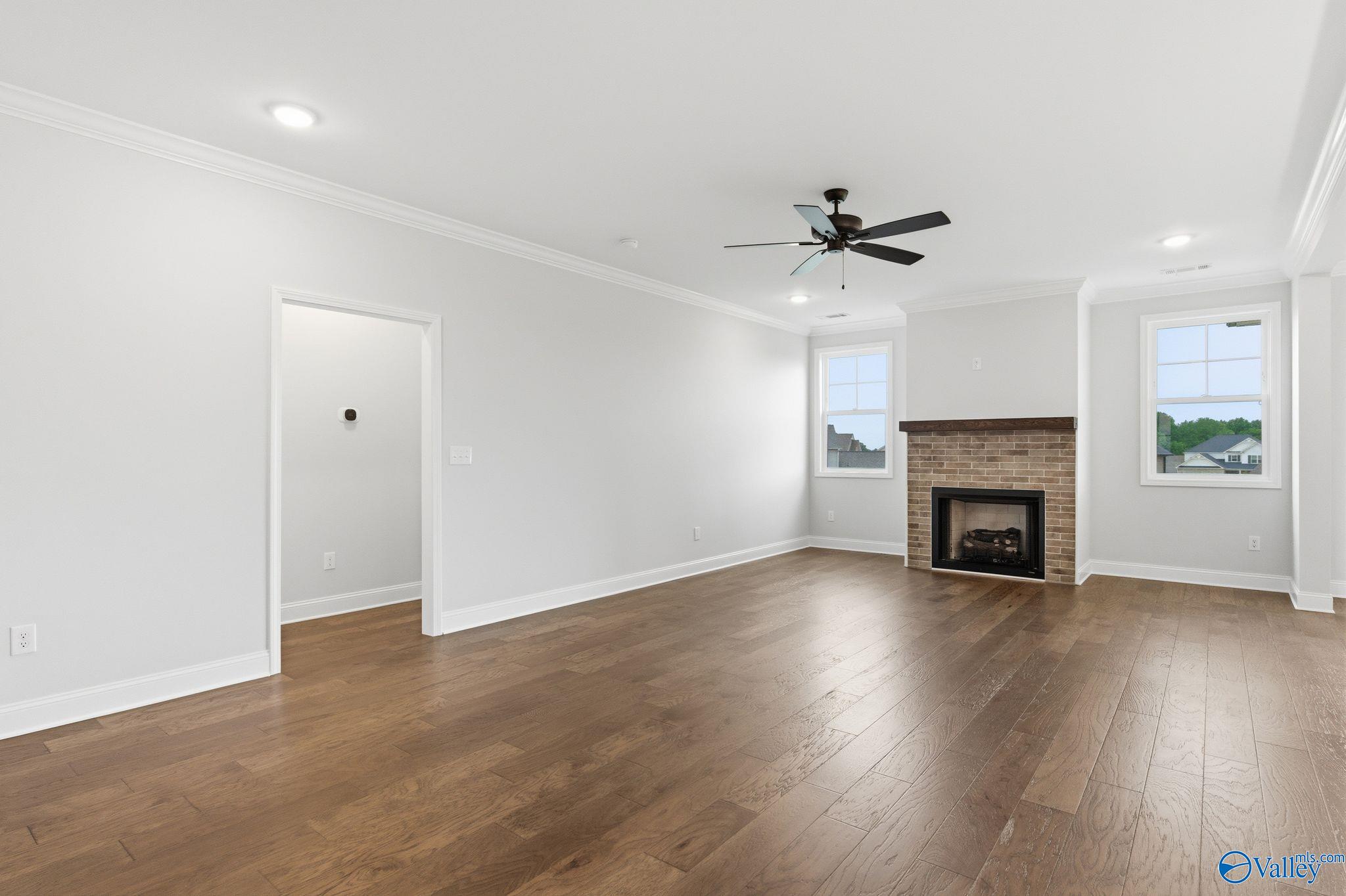 6 Flannery Court