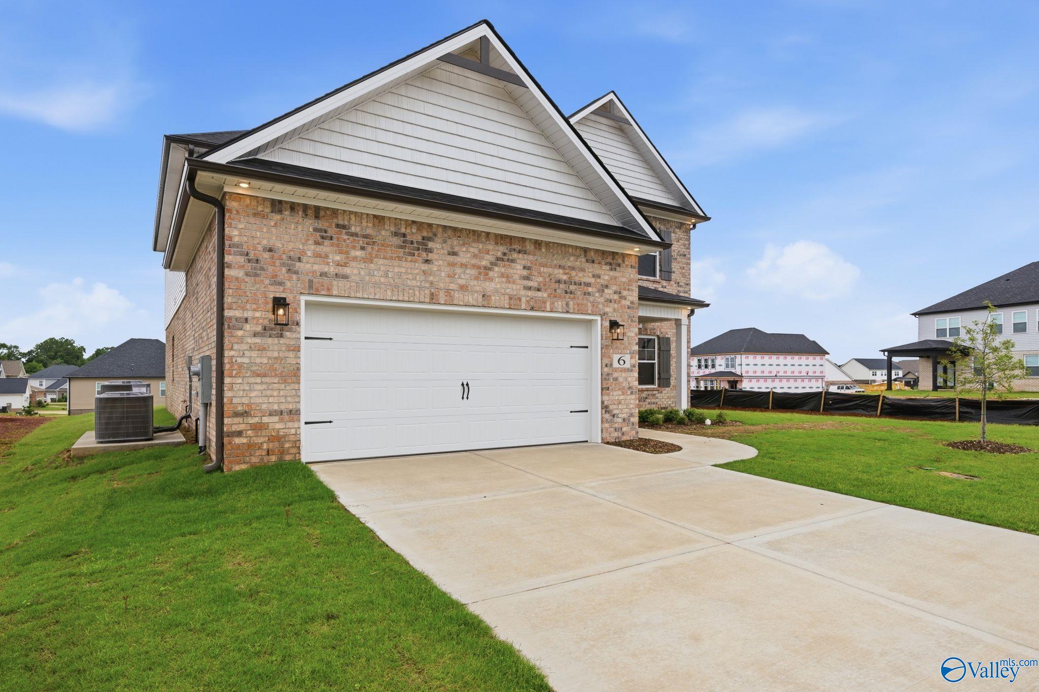 6 Flannery Court