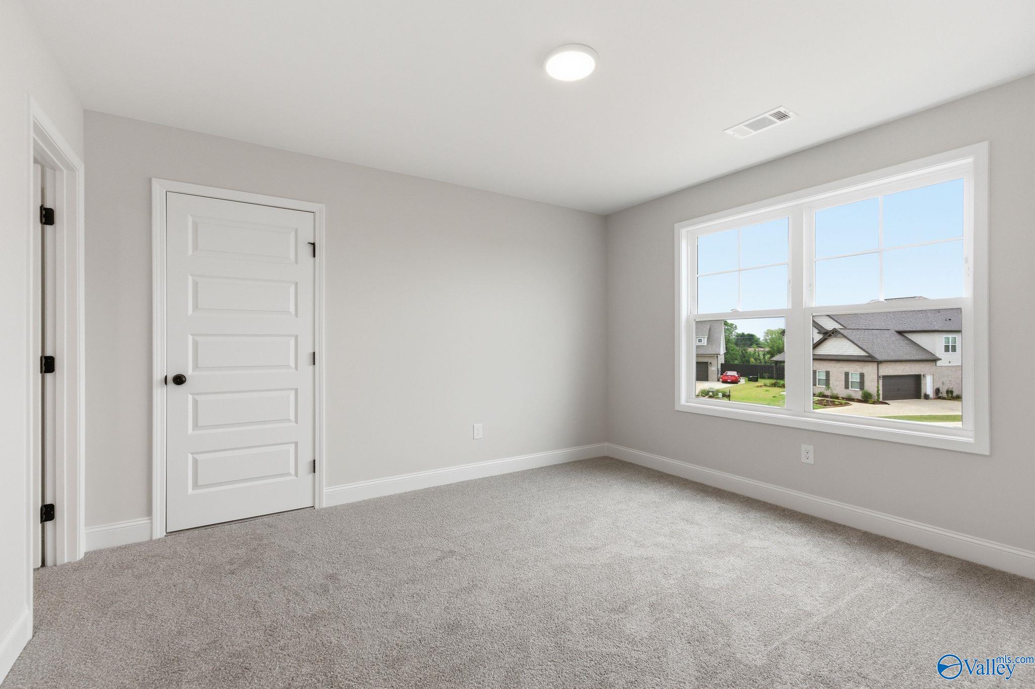 6 Flannery Court