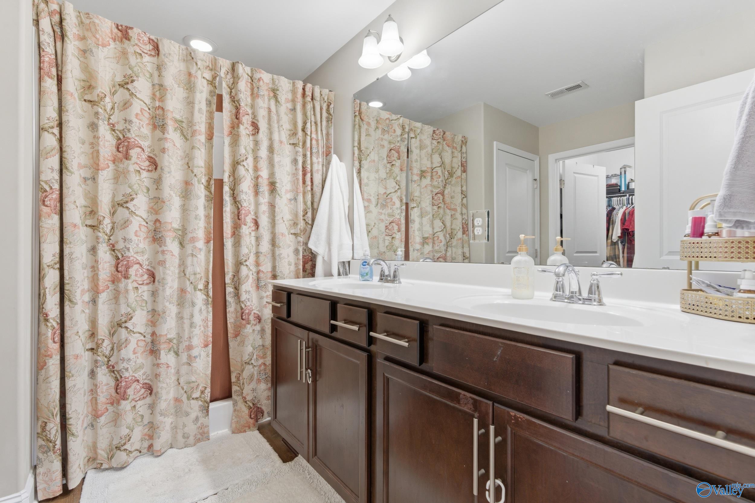 233 Olde Dogwood Trail