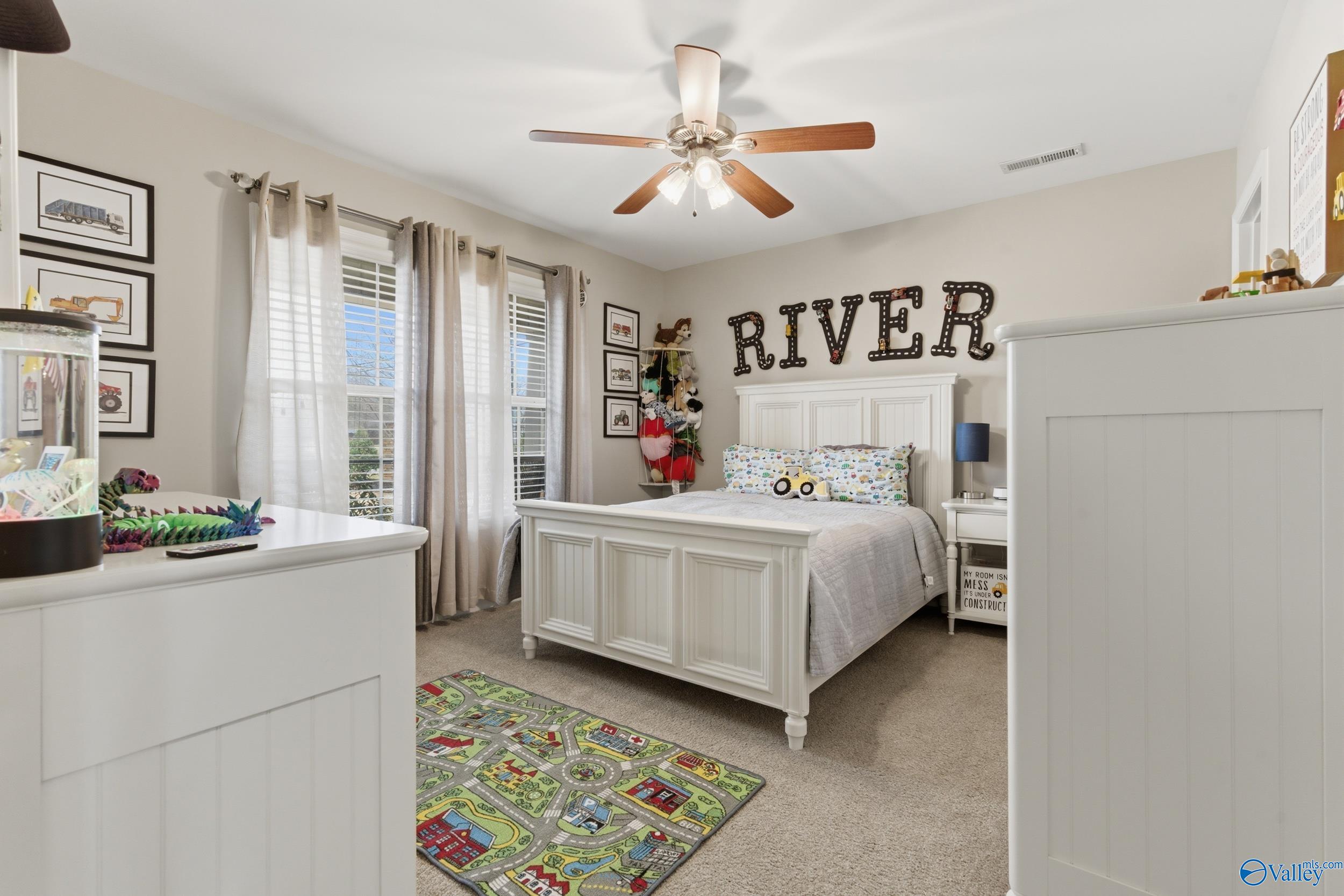 233 Olde Dogwood Trail