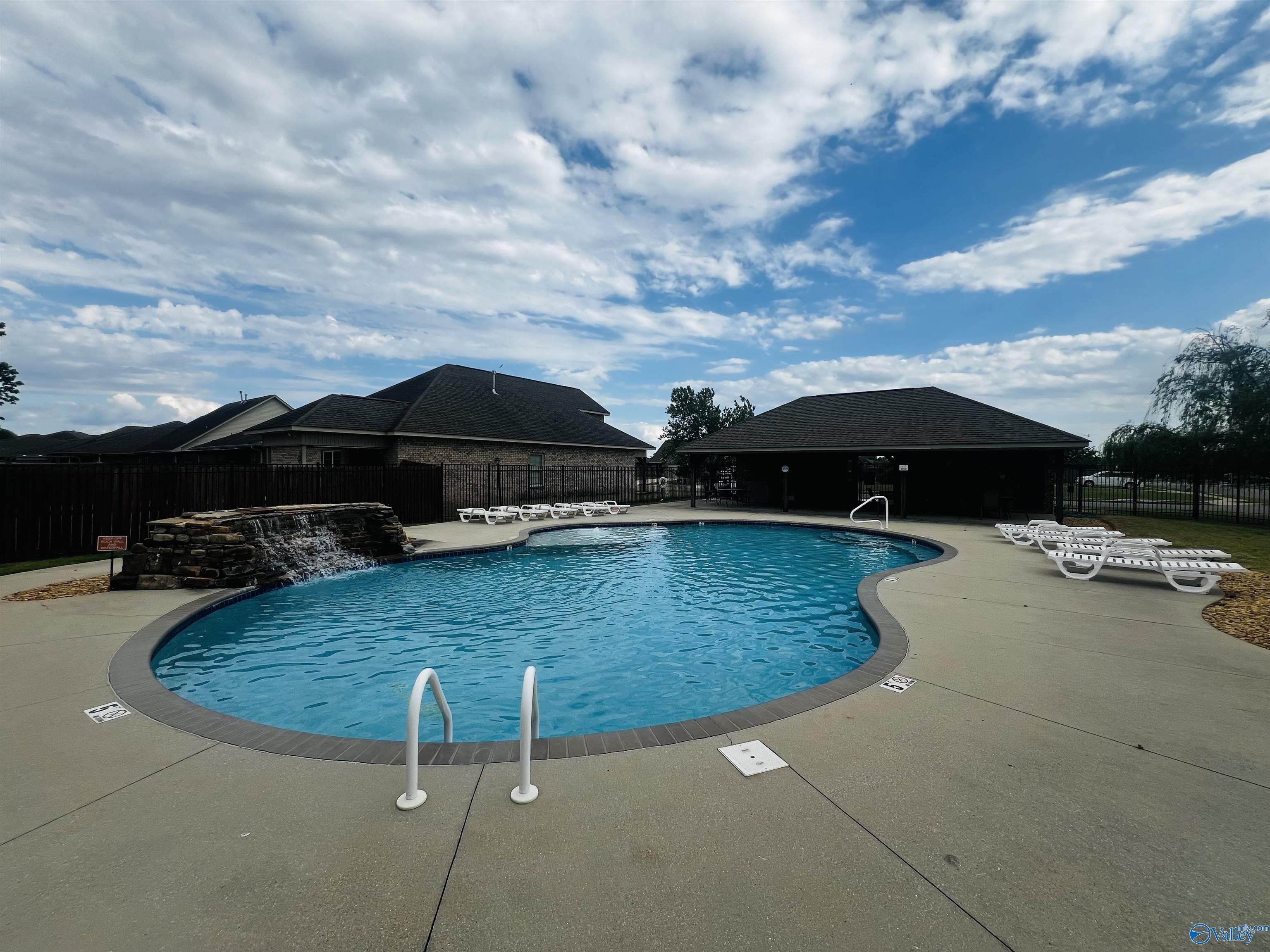 233 Olde Dogwood Trail