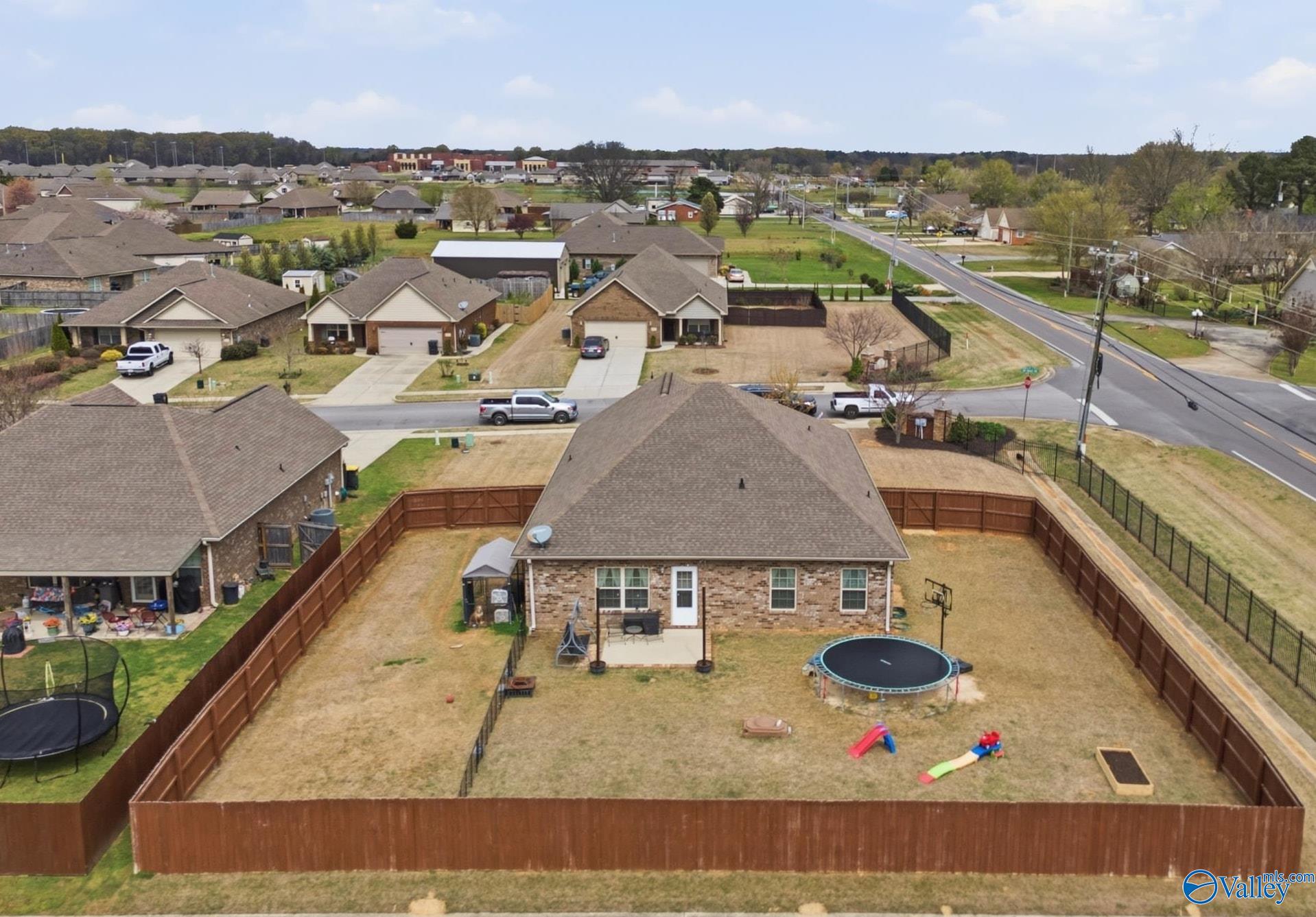 233 Olde Dogwood Trail