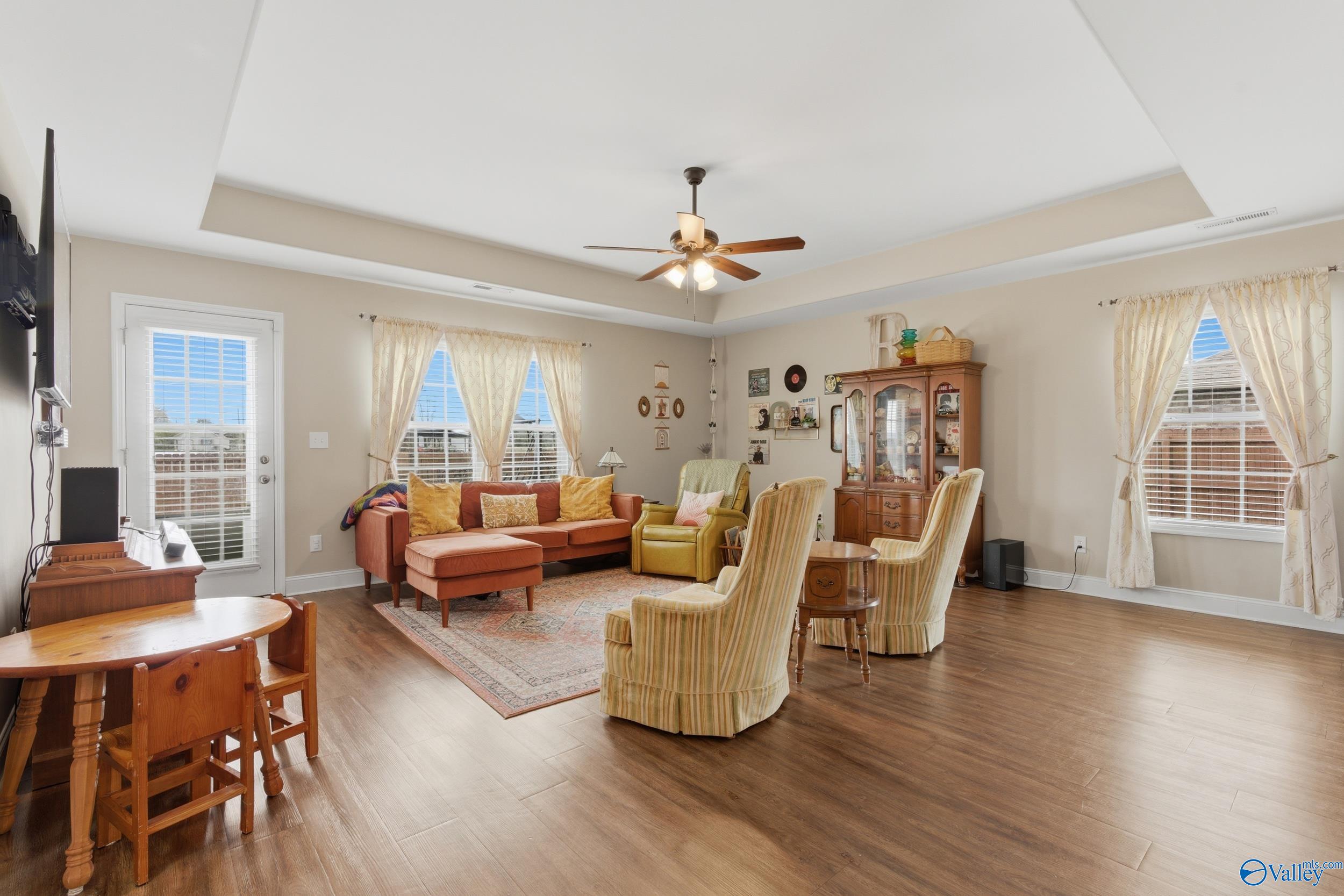 233 Olde Dogwood Trail